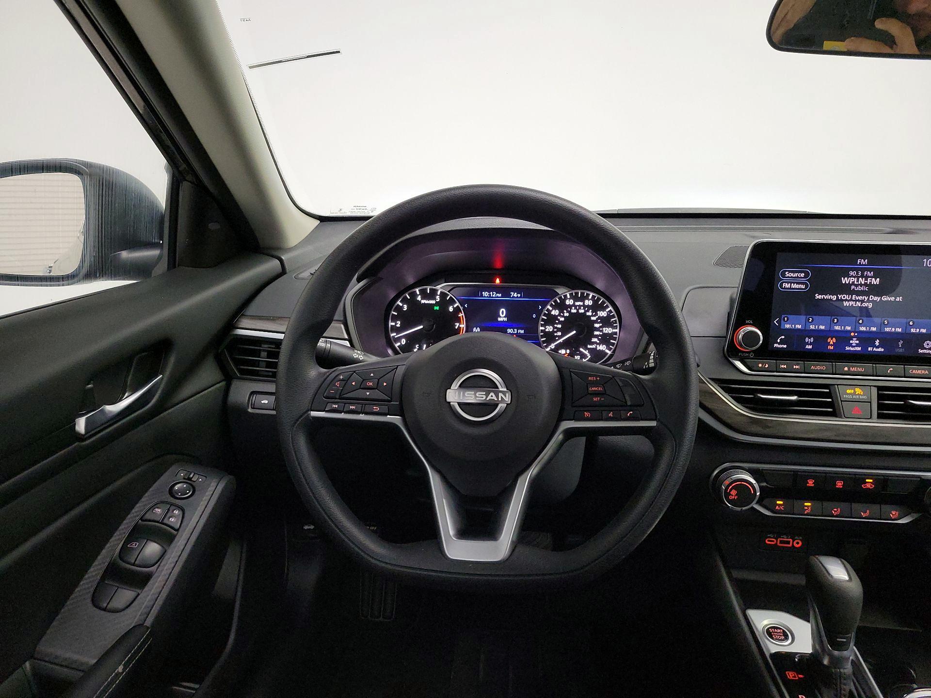 Thumbnail: 2024 Nissan Altima - 10
