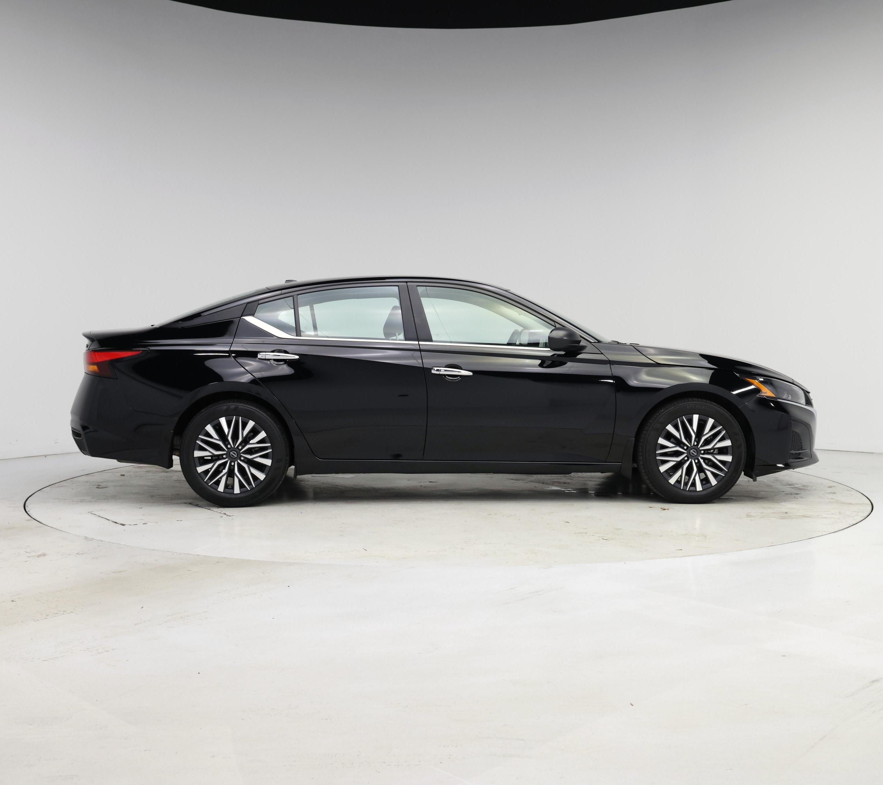 Thumbnail: 2024 Nissan Altima - 7