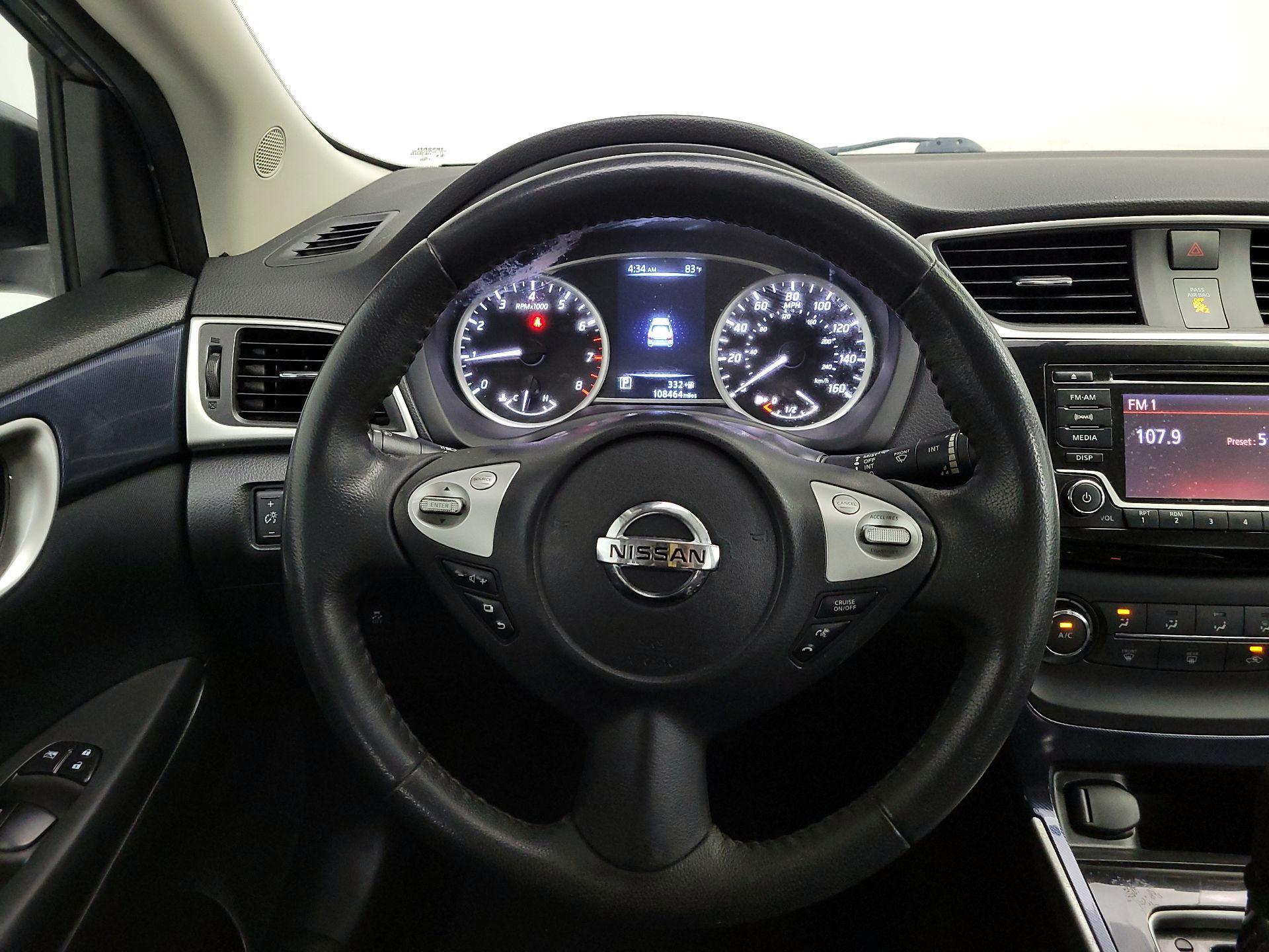 Thumbnail: 2017 Nissan Sentra - 10