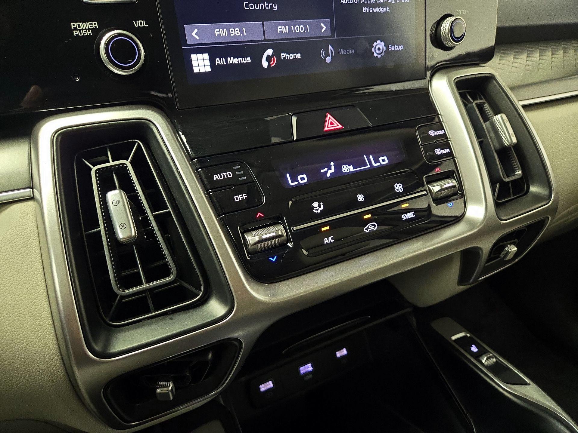 Thumbnail: 2021 Kia Sorento - 16