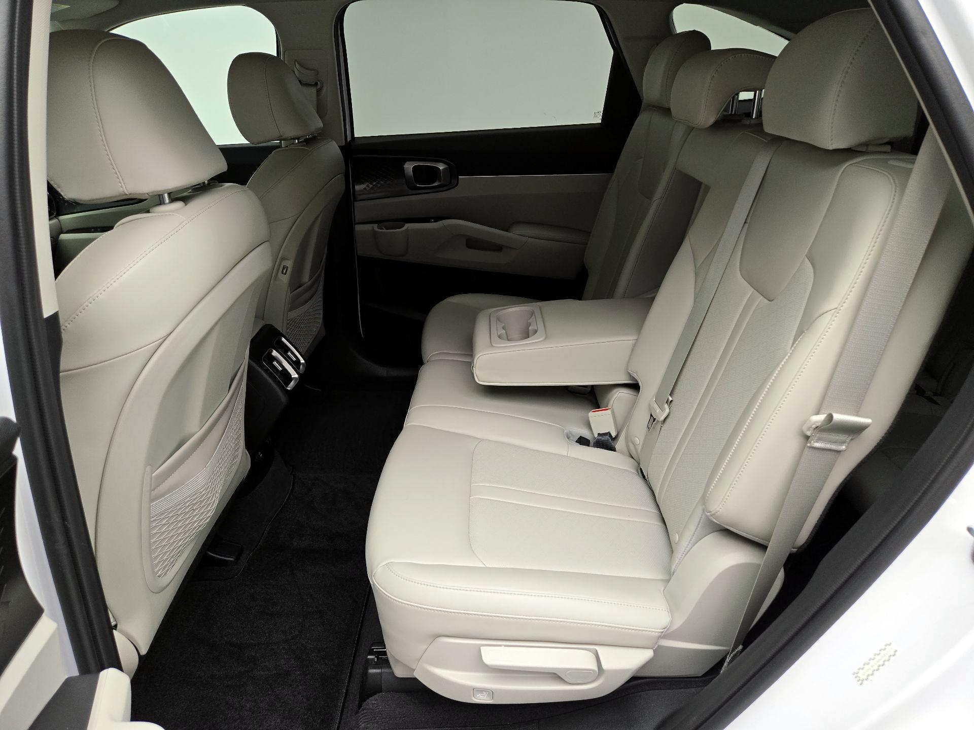 Thumbnail: 2021 Kia Sorento - 19