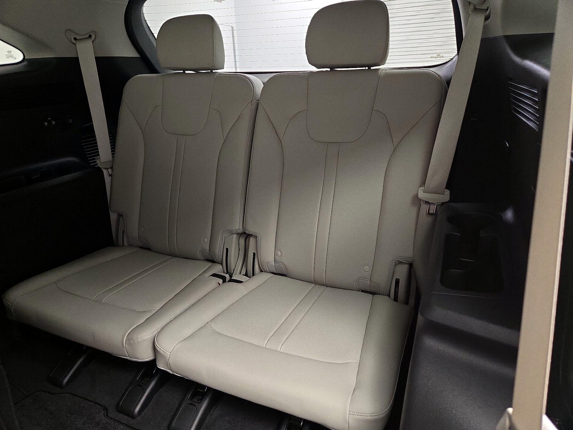 Thumbnail: 2021 Kia Sorento - 20