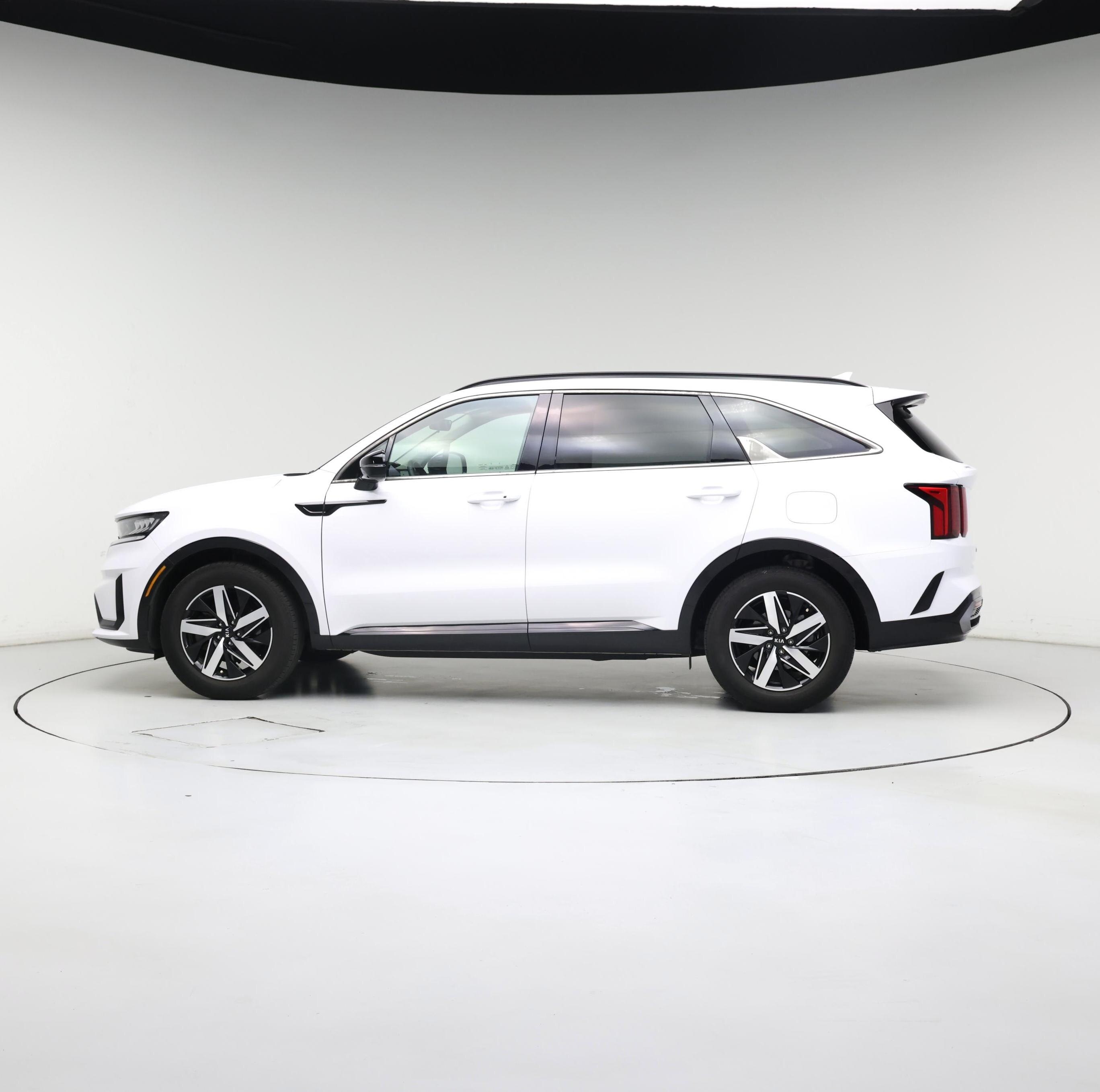 Thumbnail: 2021 Kia Sorento - 3
