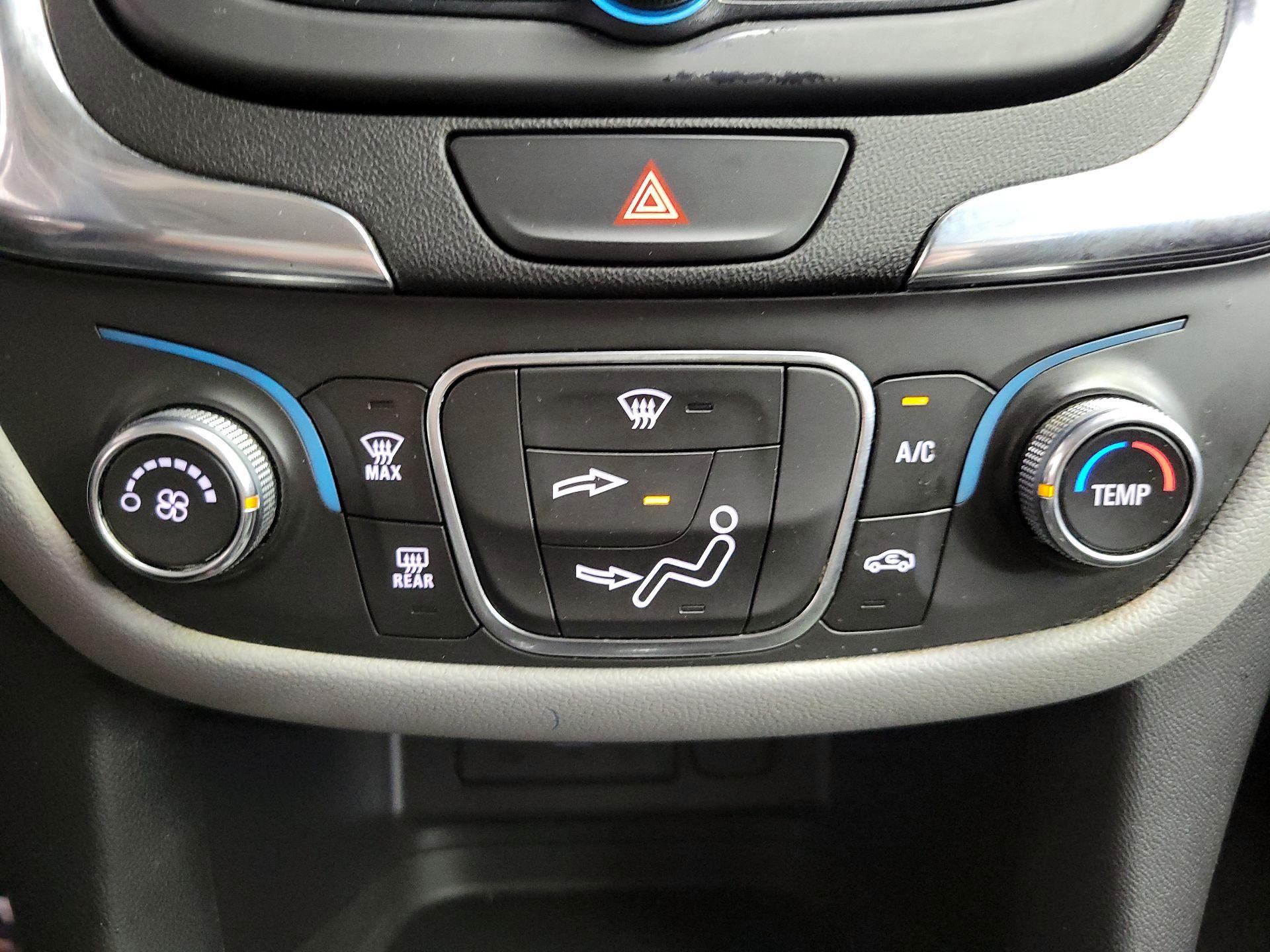 Thumbnail: 2020 Chevrolet Equinox - 16