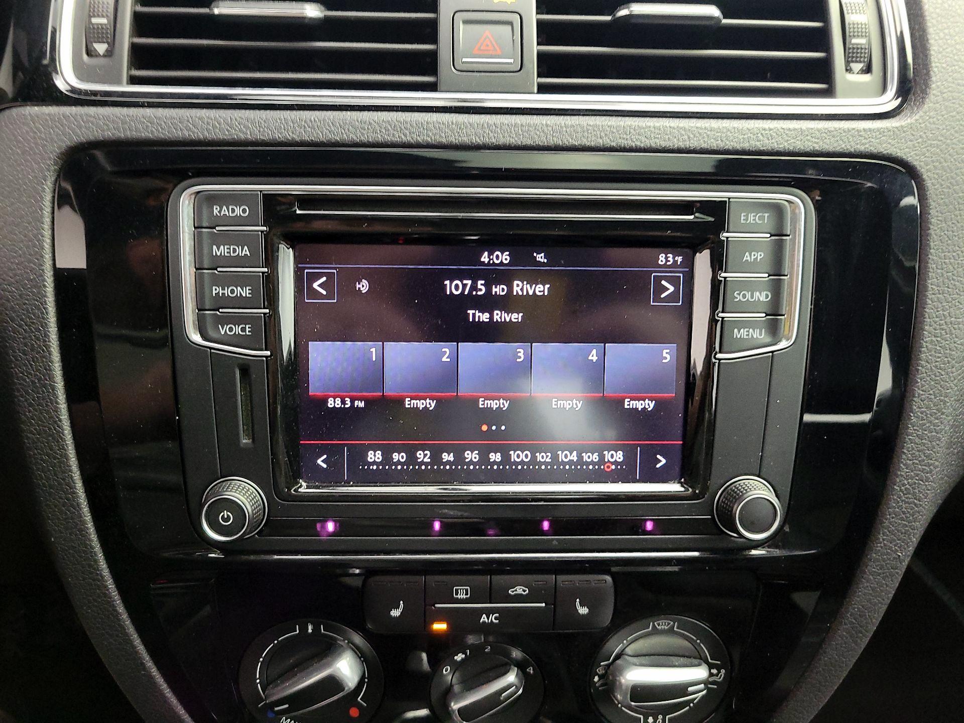 Thumbnail: 2018 Volkswagen Jetta - 15