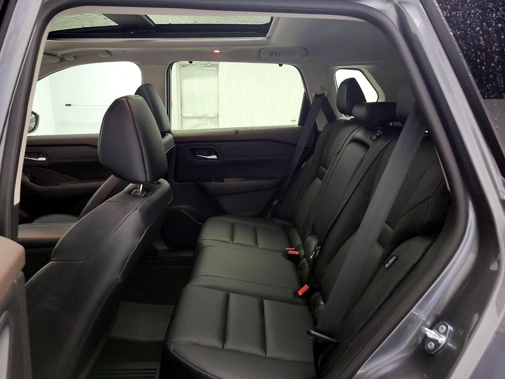 Thumbnail: 2023 Nissan Rogue - 20