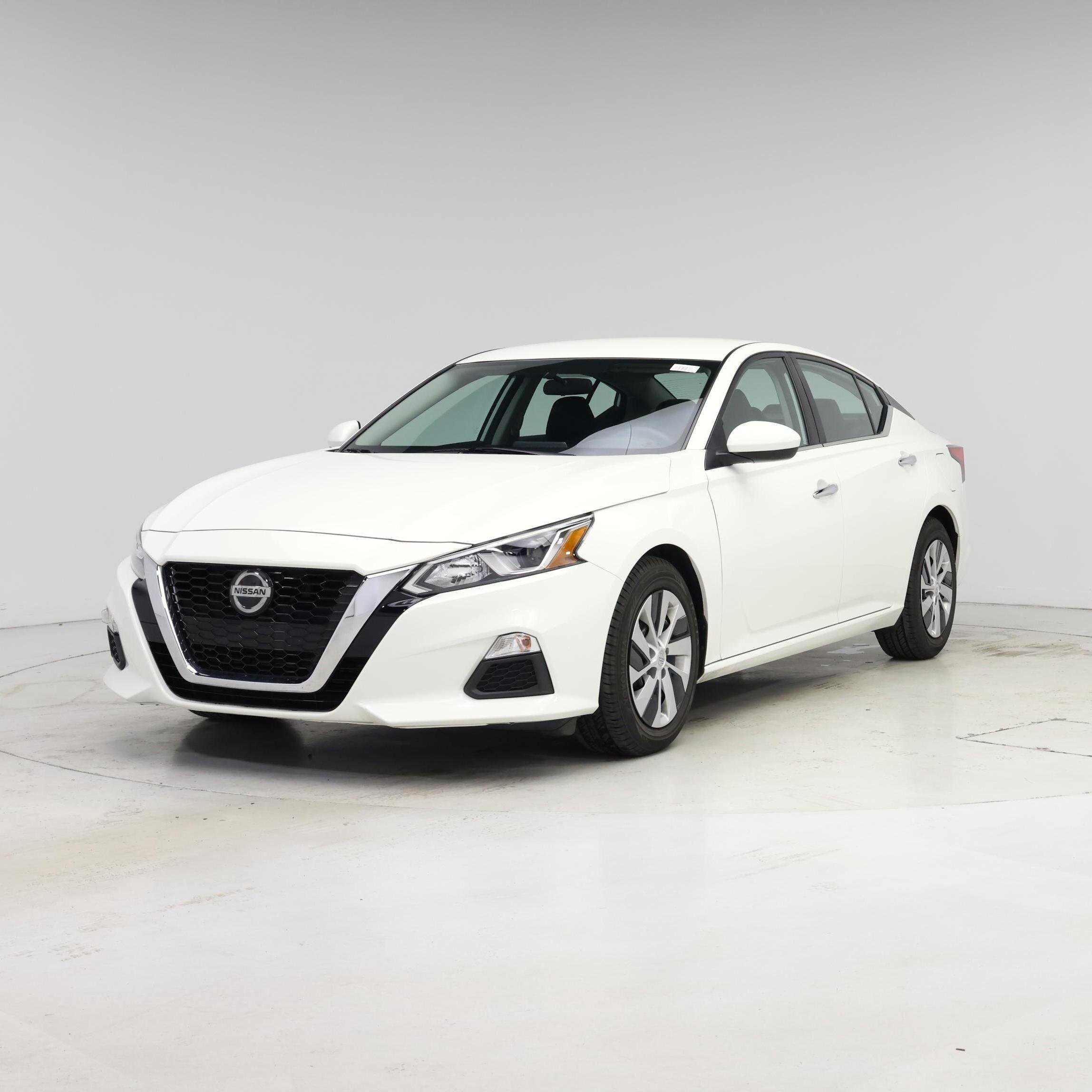 Thumbnail: 2020 Nissan Altima - 4