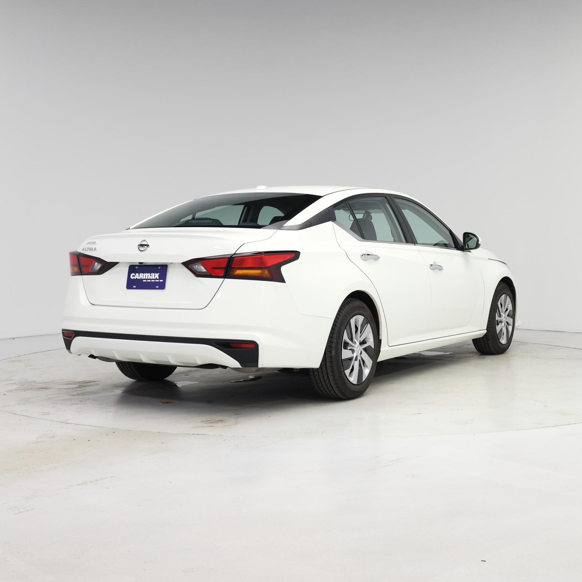 Thumbnail: 2020 Nissan Altima - 8