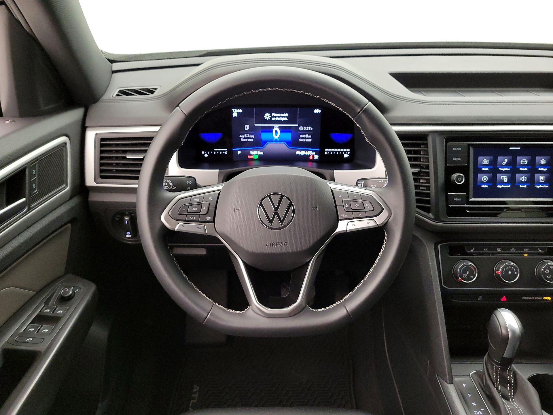 Thumbnail: 2023 Volkswagen Atlas - 10
