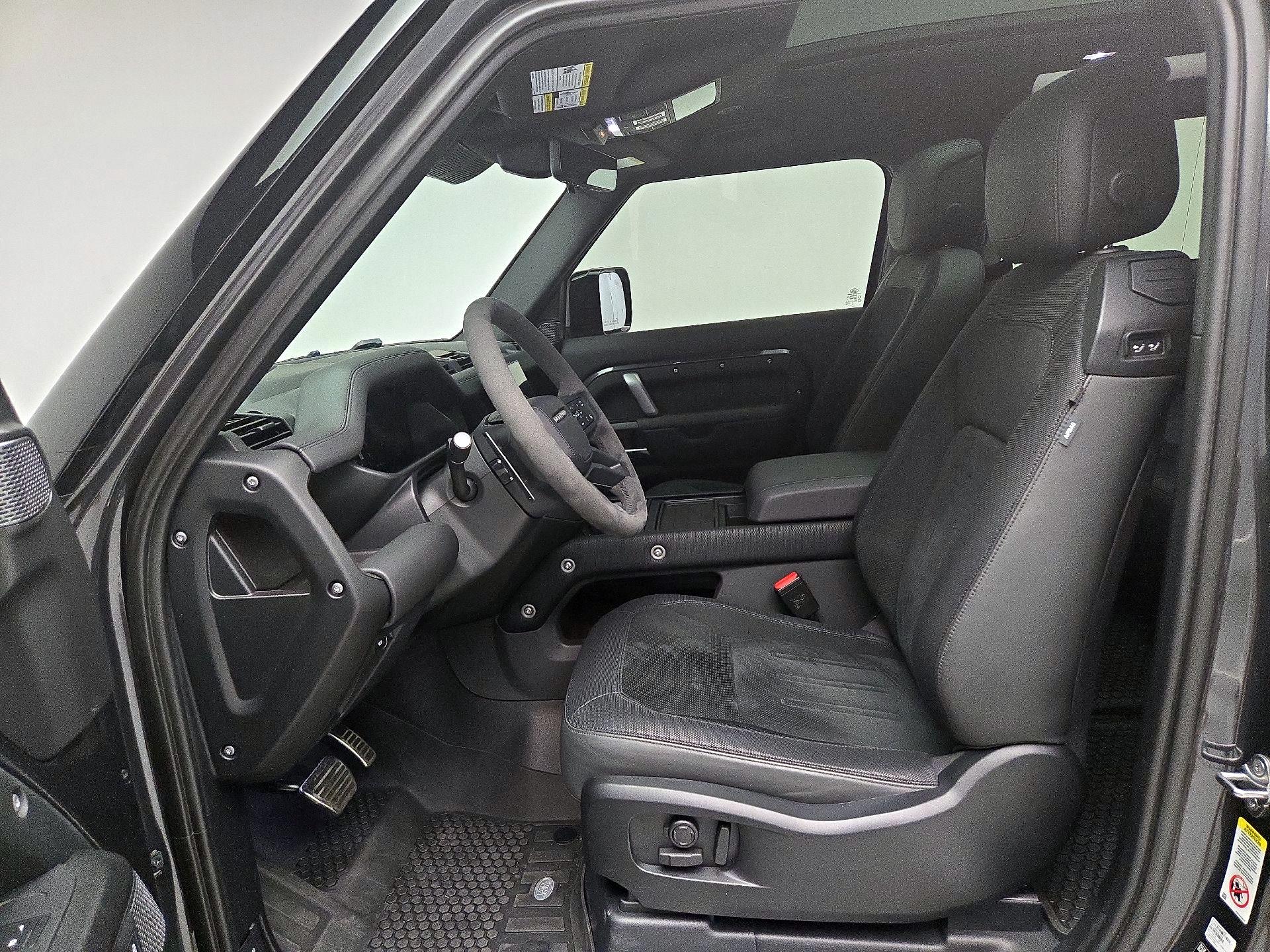 Thumbnail: 2024 Land Rover Defender - 11