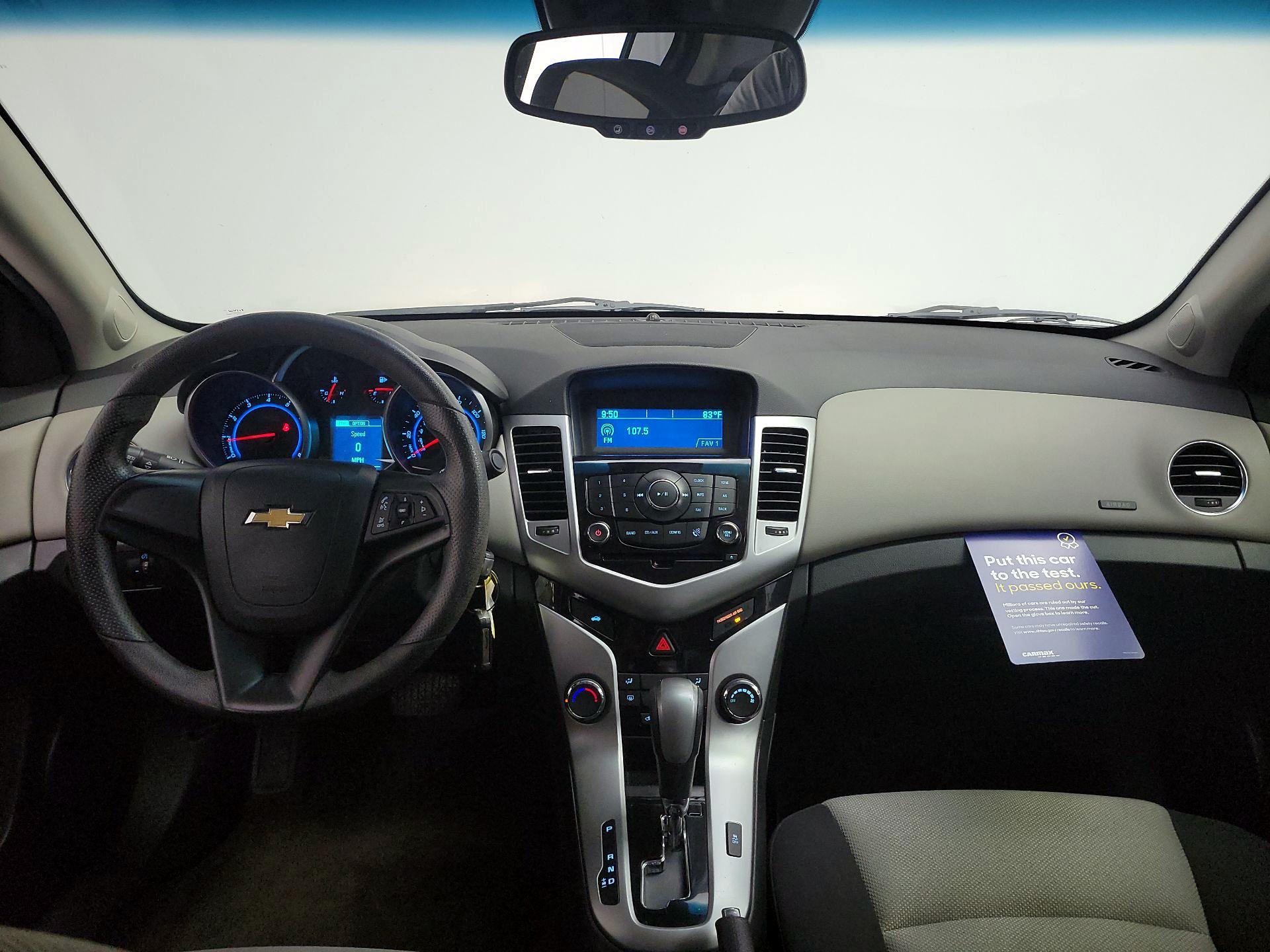 Thumbnail: 2015 Chevrolet Cruze - 9