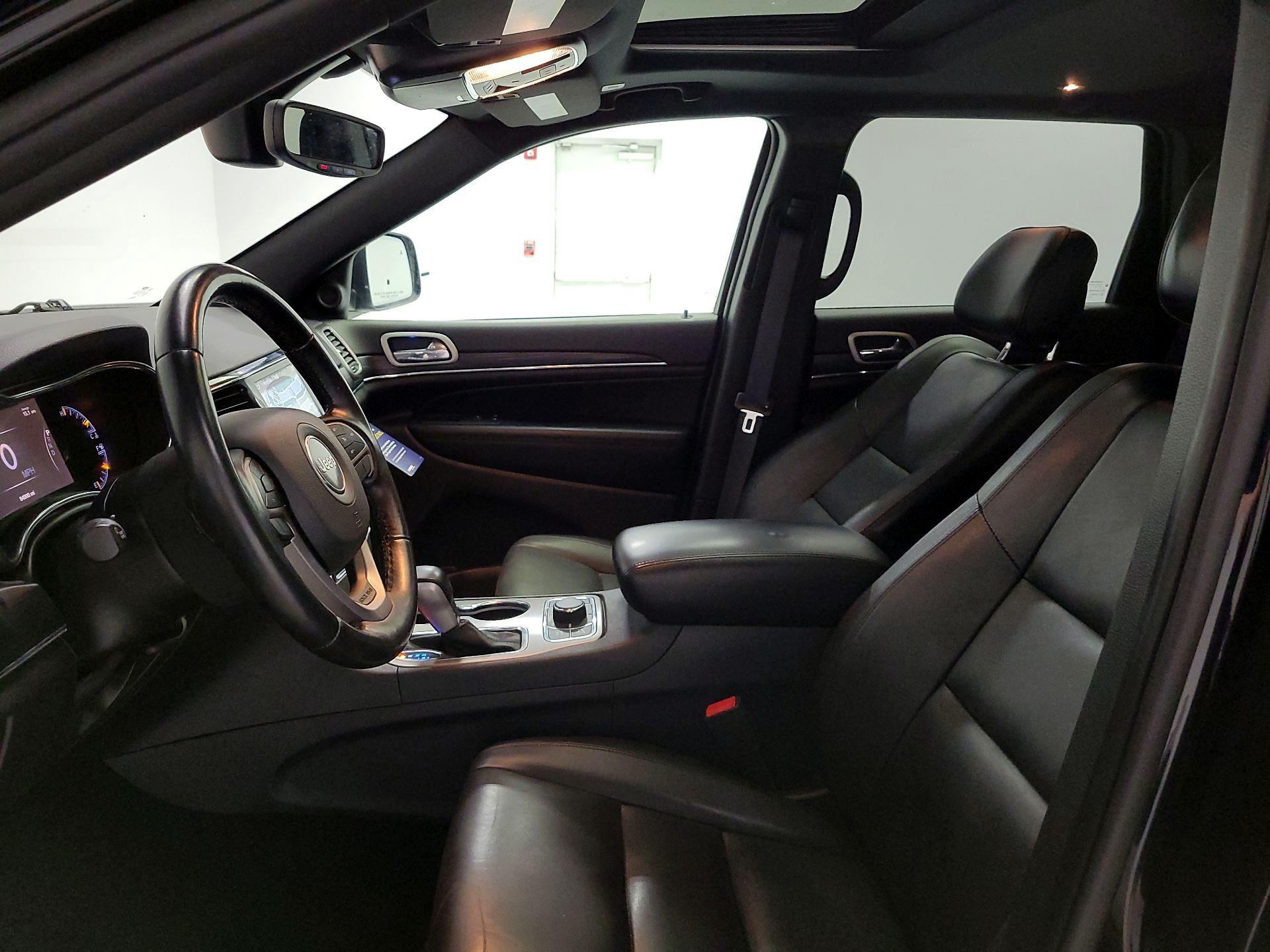 Thumbnail: 2021 Jeep Grand Cherokee - 11