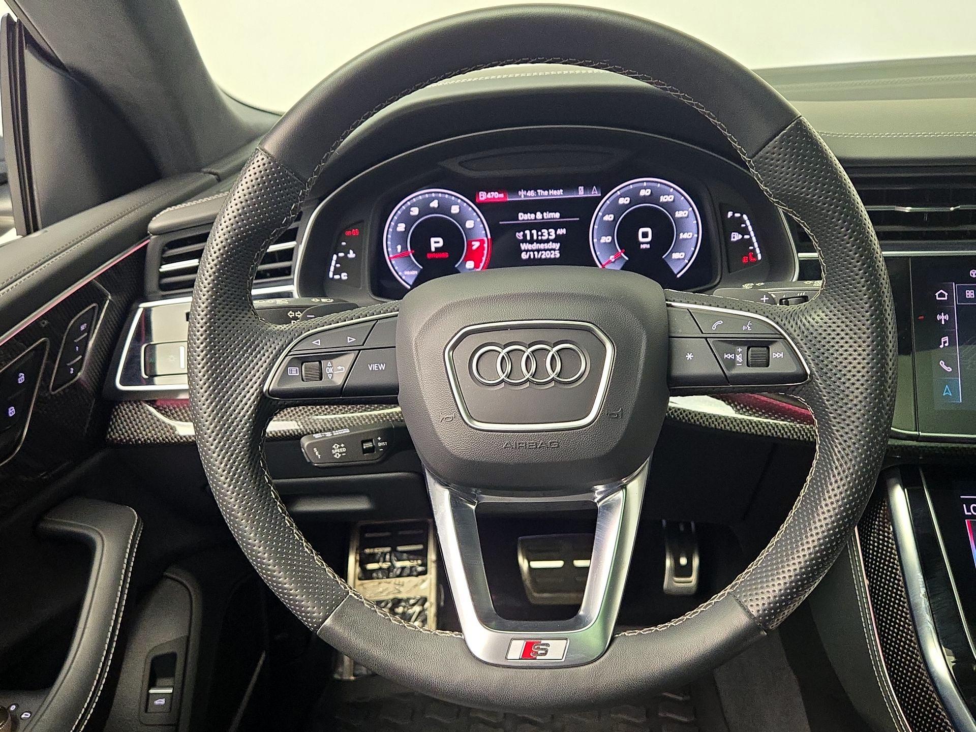 Thumbnail: 2023 Audi SQ8 - 10