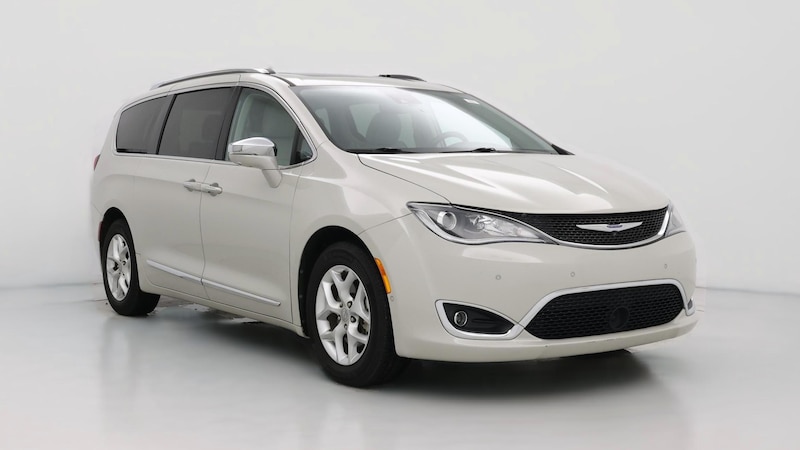 2020 Chrysler Pacifica Limited Hero Image