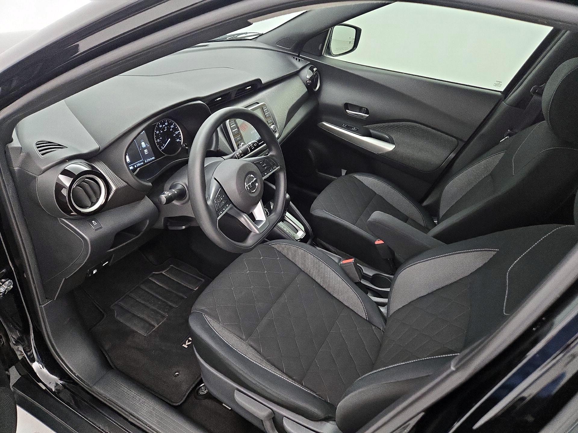 Thumbnail: 2019 Nissan Kicks - 11