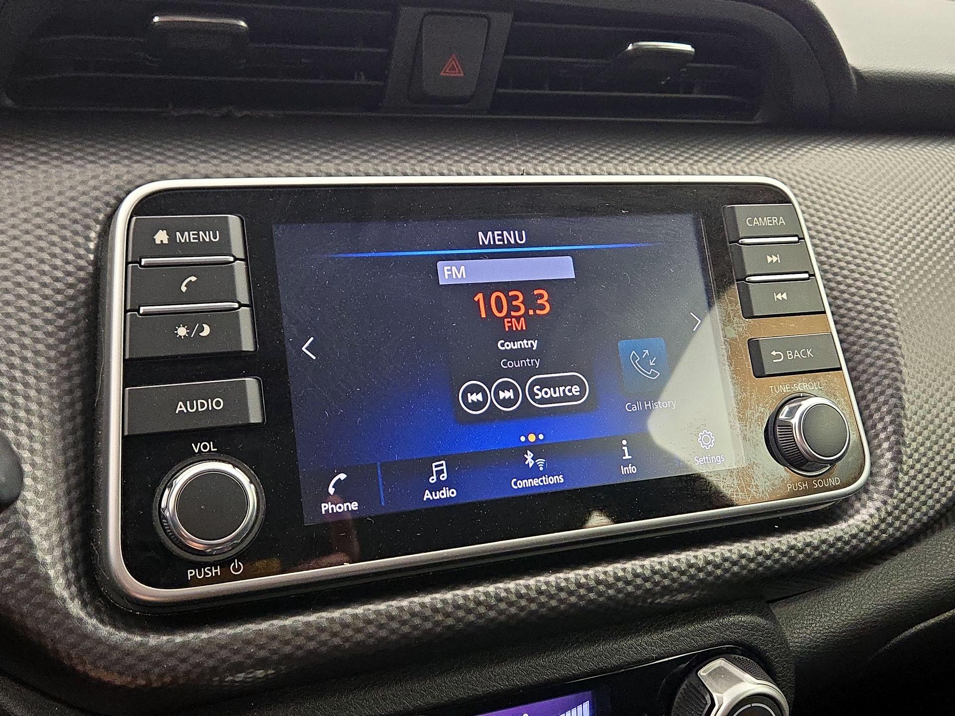 Thumbnail: 2019 Nissan Kicks - 15