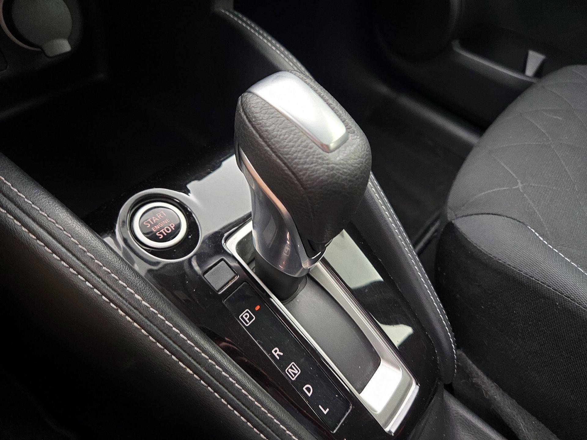 Thumbnail: 2019 Nissan Kicks - 17
