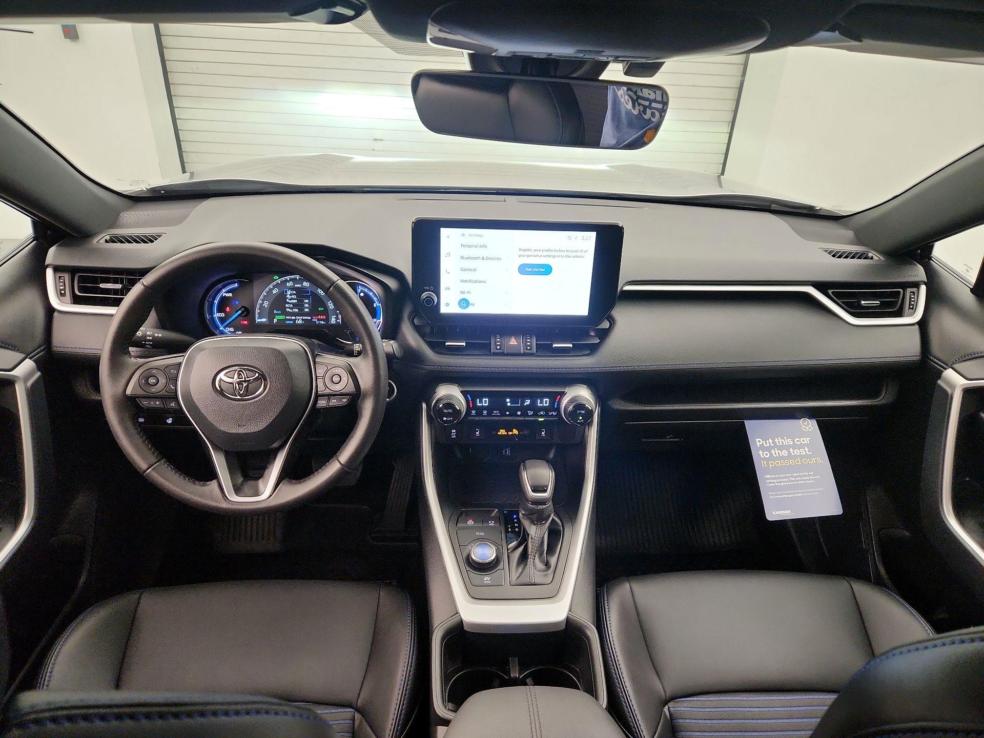 Thumbnail: 2025 Toyota RAV4 - 9