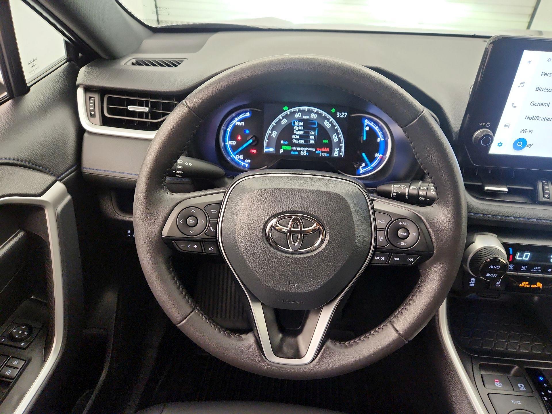 Thumbnail: 2025 Toyota RAV4 - 10