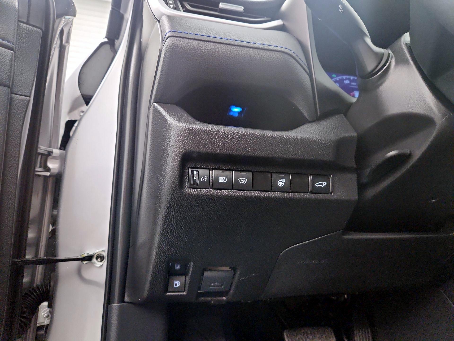 Thumbnail: 2025 Toyota RAV4 - 13