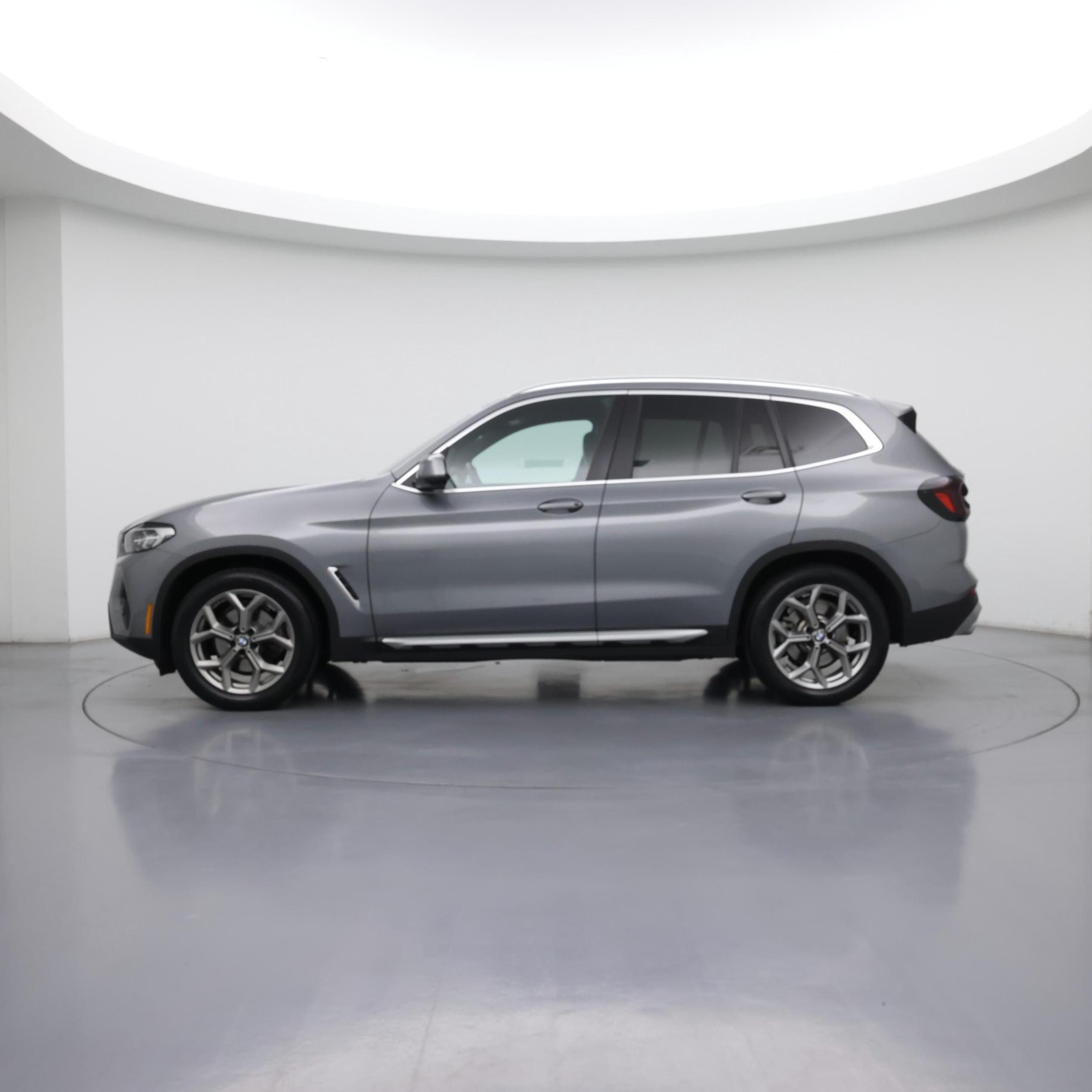 Thumbnail: 2023 BMW X3 - 3
