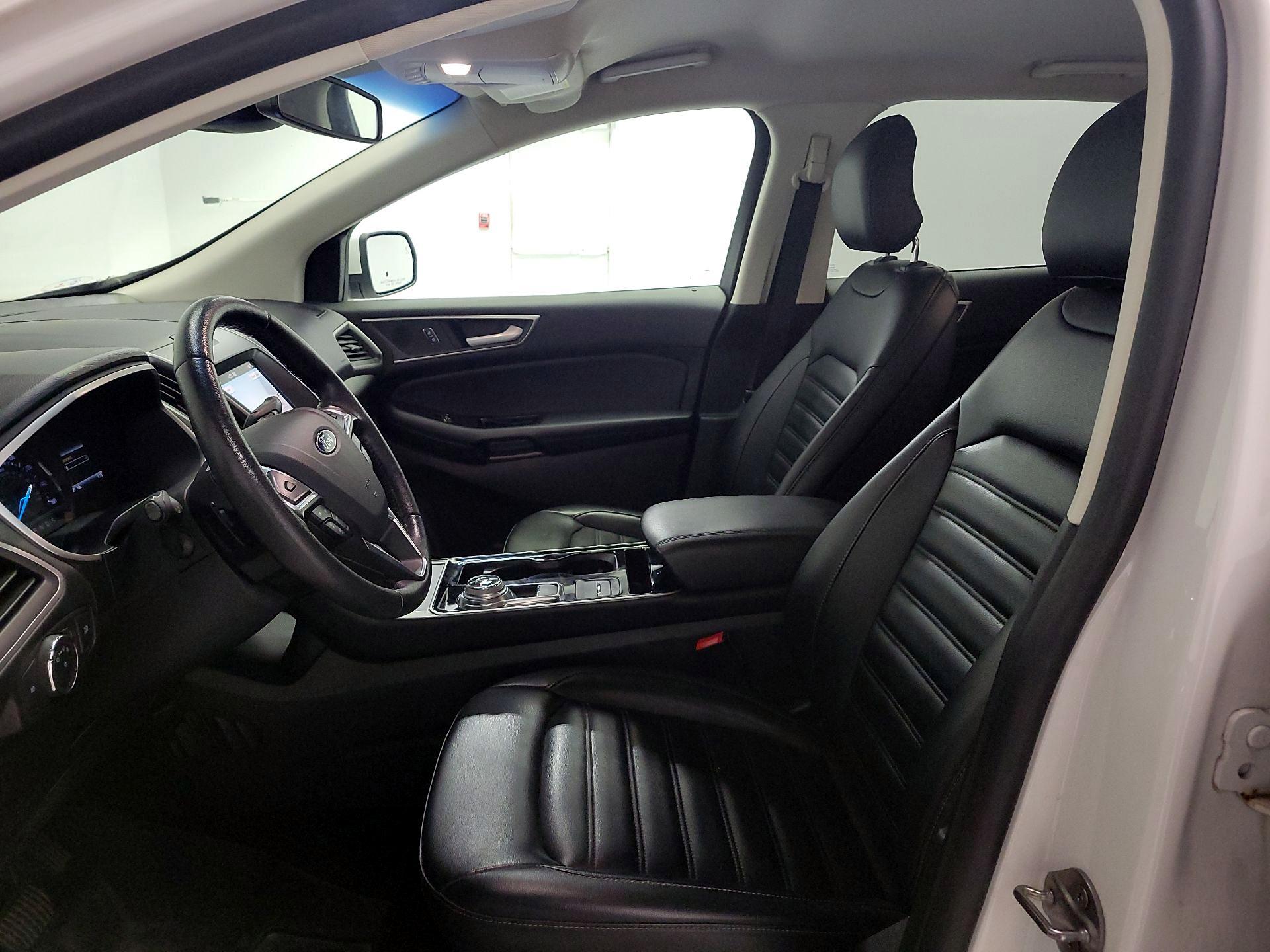 Thumbnail: 2019 Ford Edge - 11