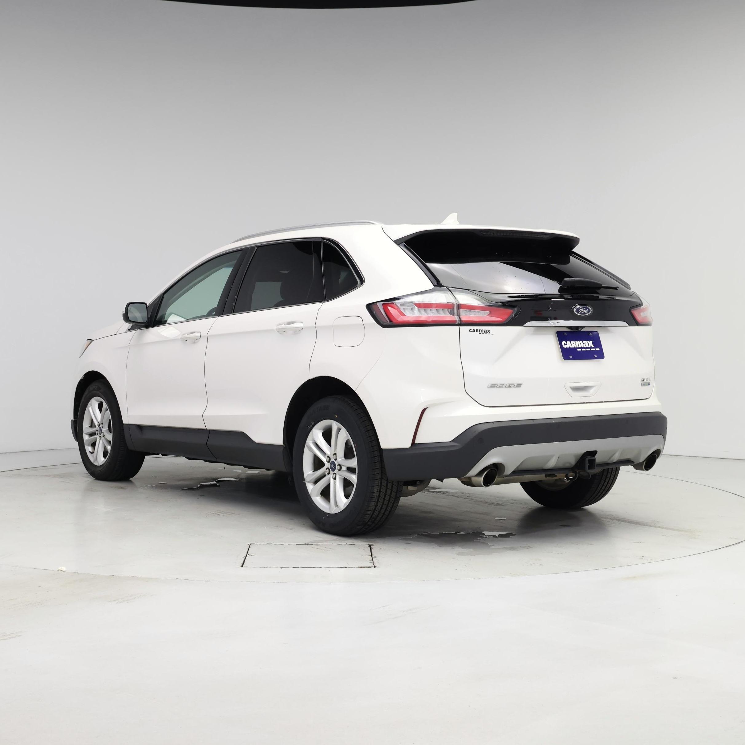 Thumbnail: 2019 Ford Edge - 2