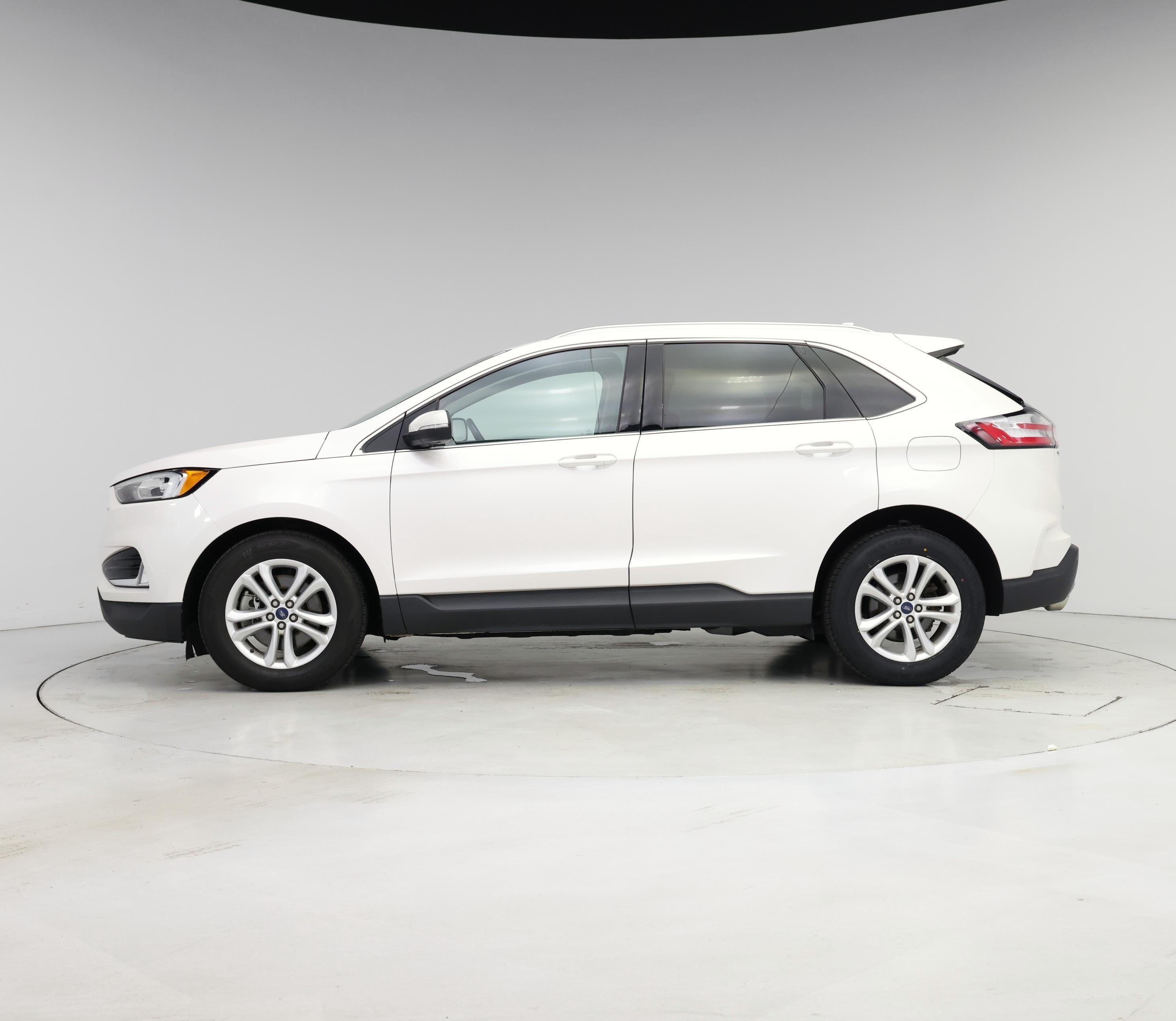 Thumbnail: 2019 Ford Edge - 3