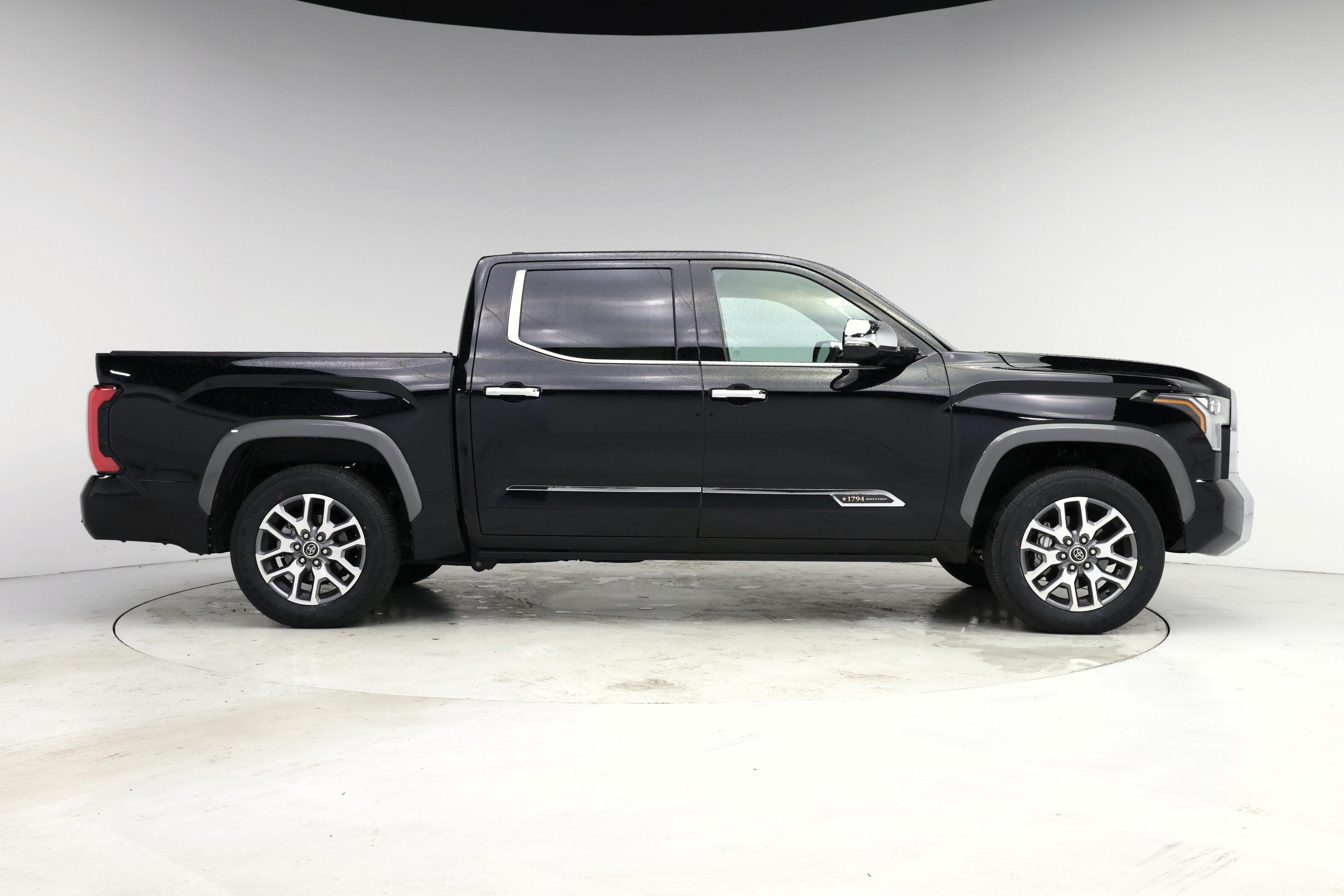 Thumbnail: 2023 Toyota Tundra - 7