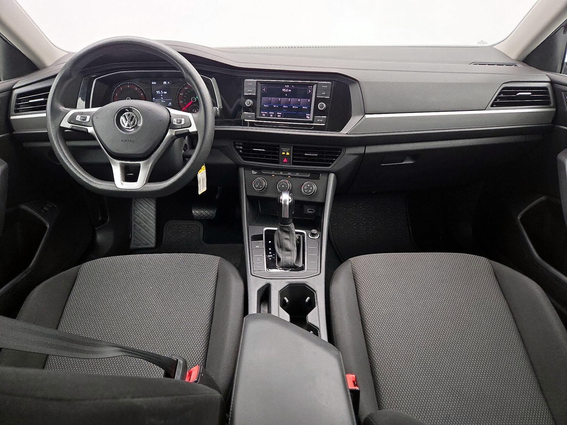Thumbnail: 2019 Volkswagen Jetta - 9