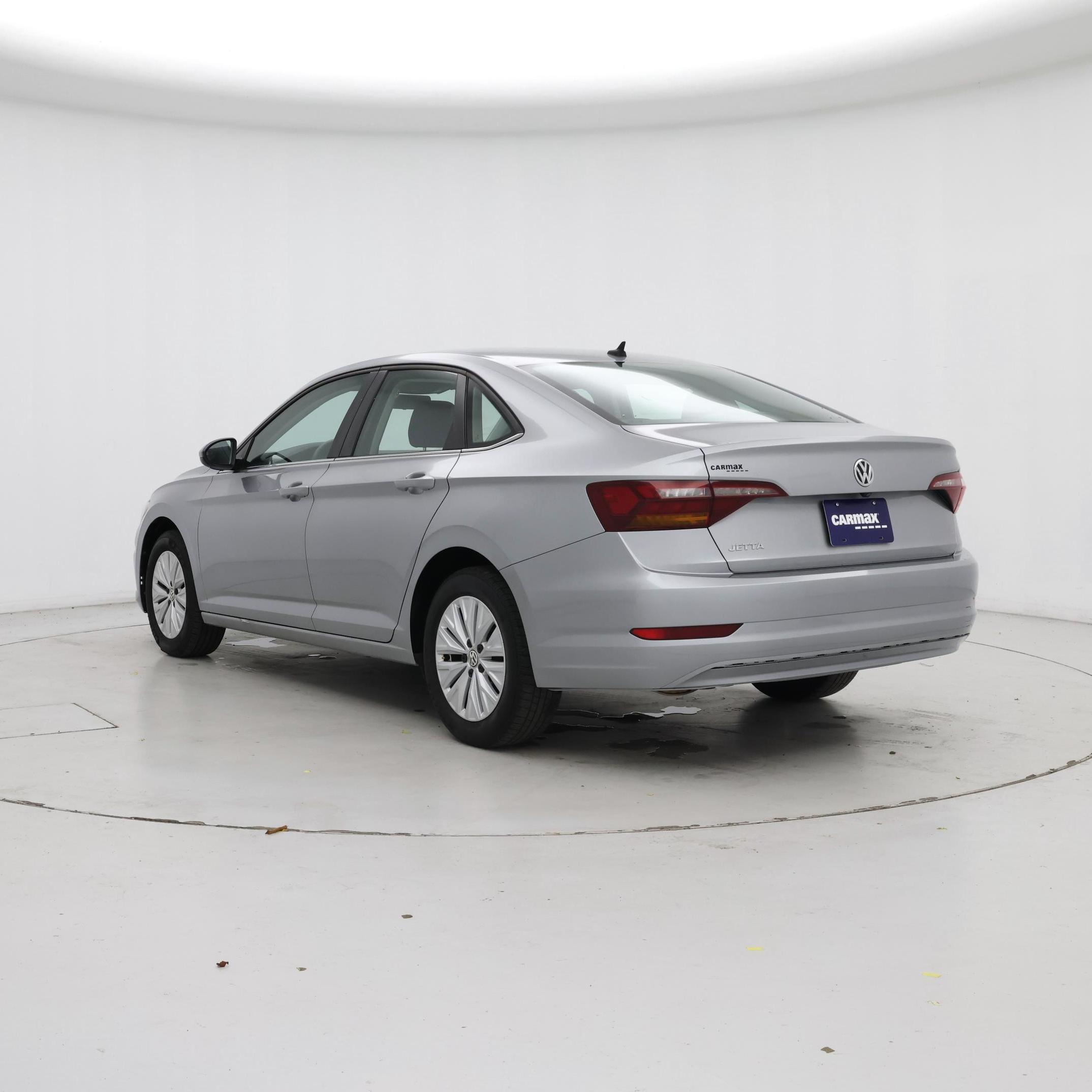 Thumbnail: 2019 Volkswagen Jetta - 2