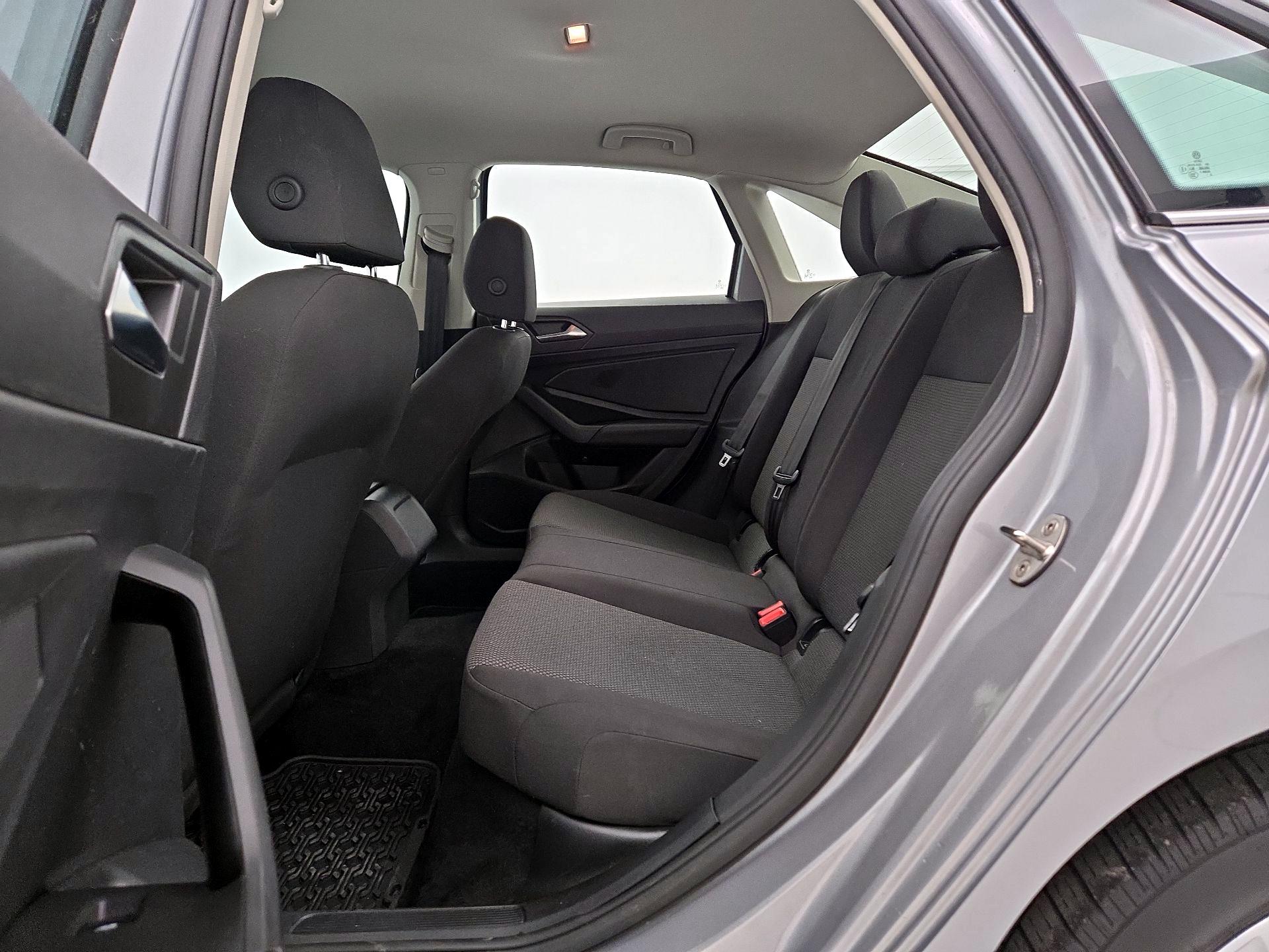Thumbnail: 2019 Volkswagen Jetta - 19