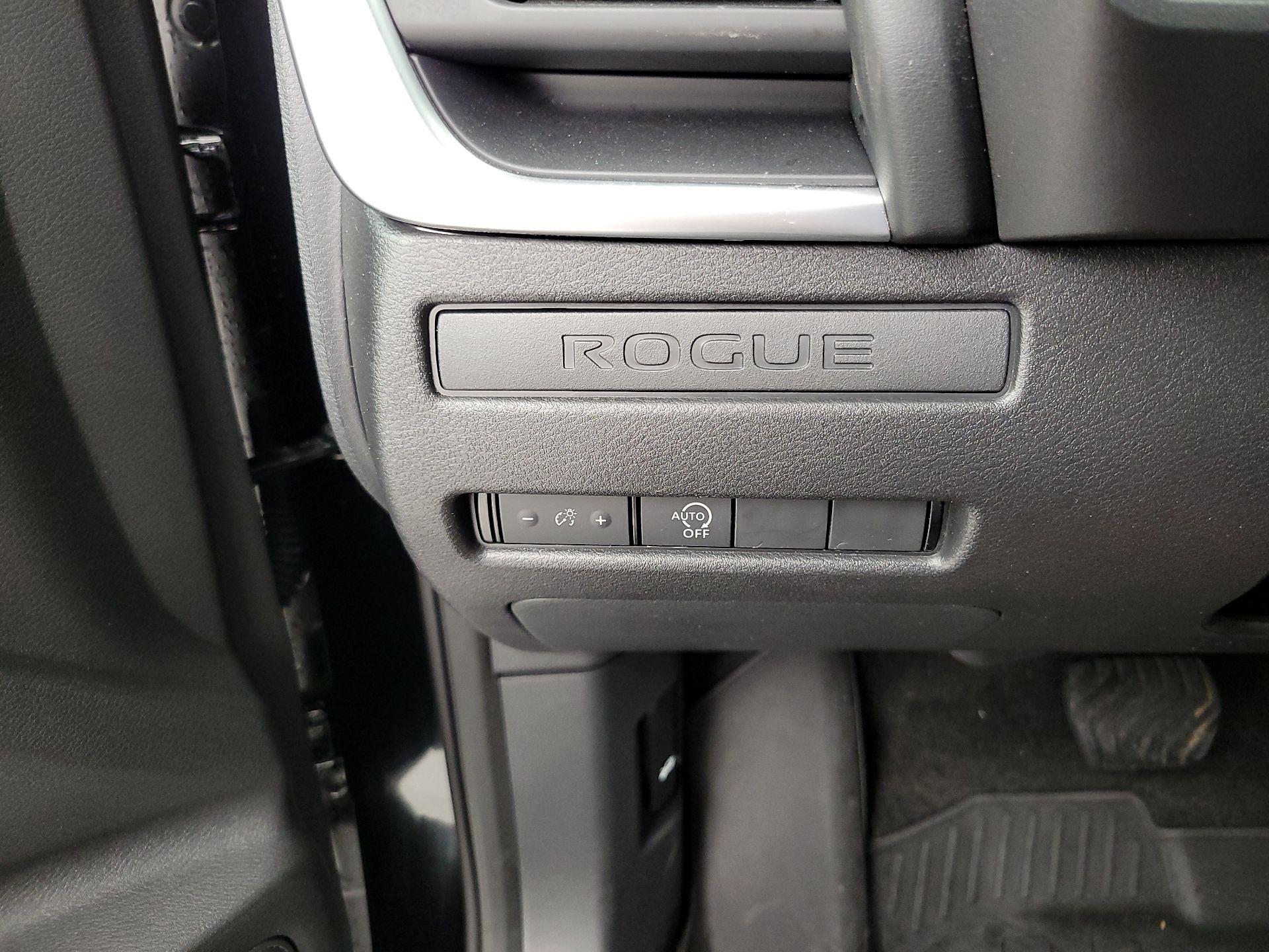 Thumbnail: 2023 Nissan Rogue - 13