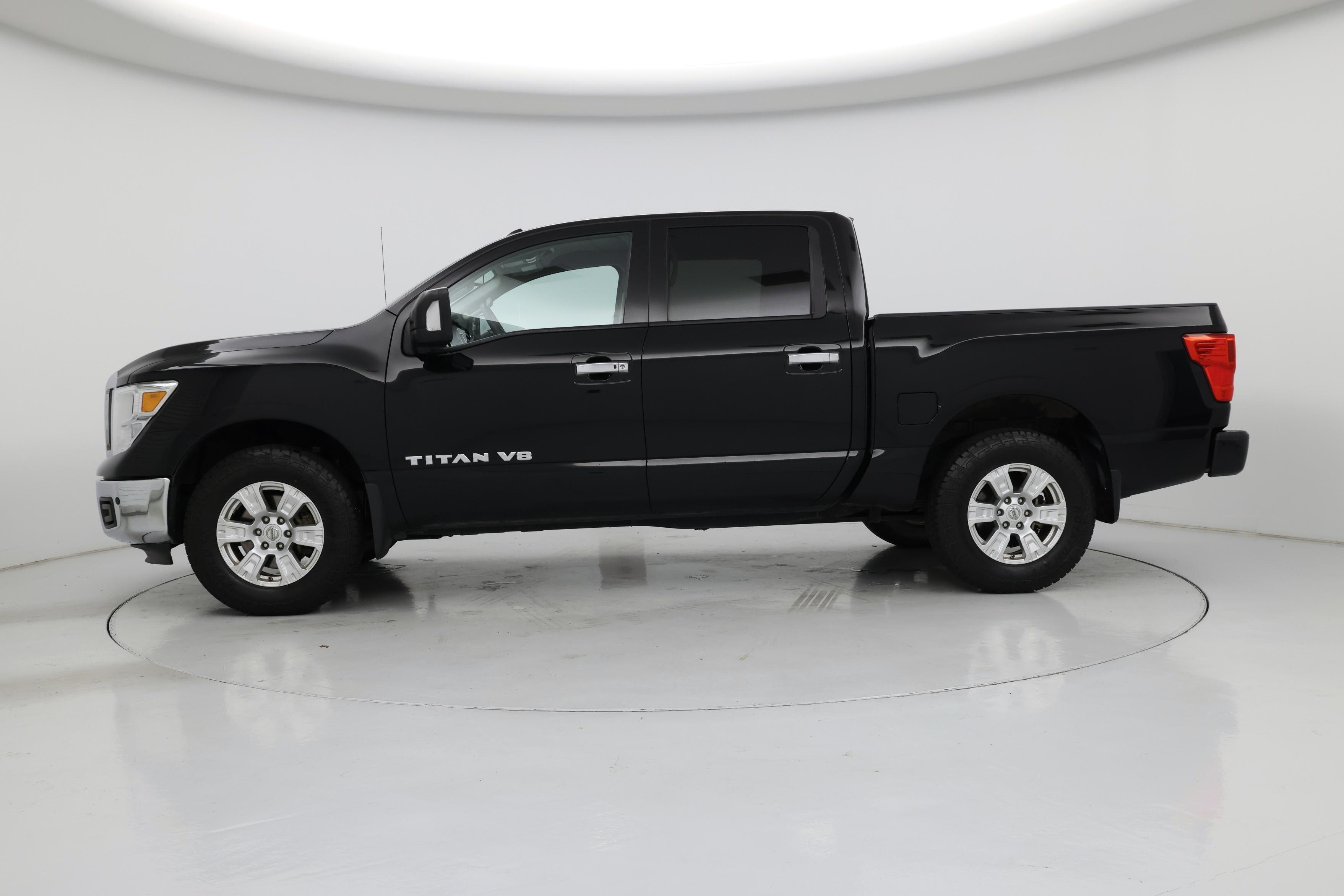 Thumbnail: 2018 Nissan Titan - 3