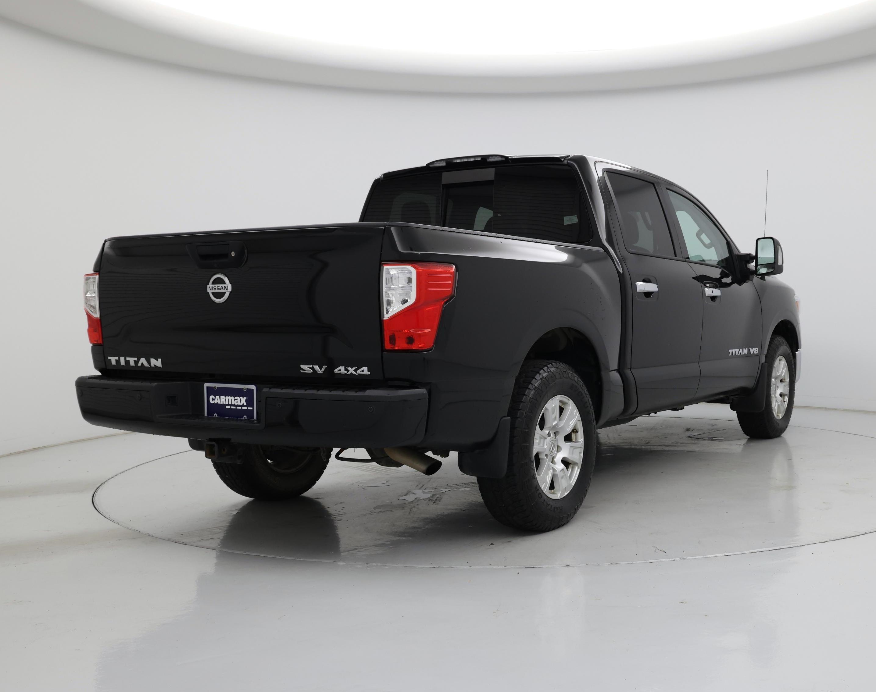 Thumbnail: 2018 Nissan Titan - 8