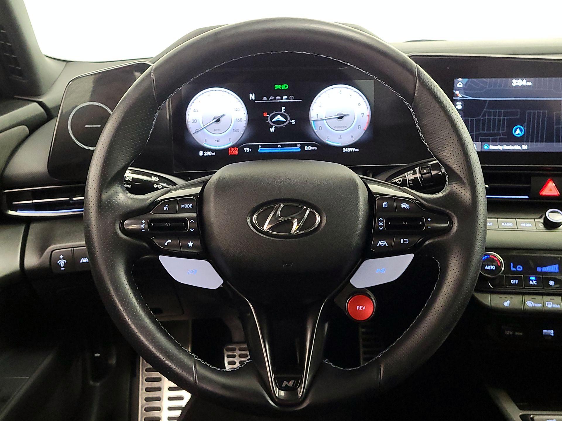 Thumbnail: 2022 Hyundai Elantra - 10