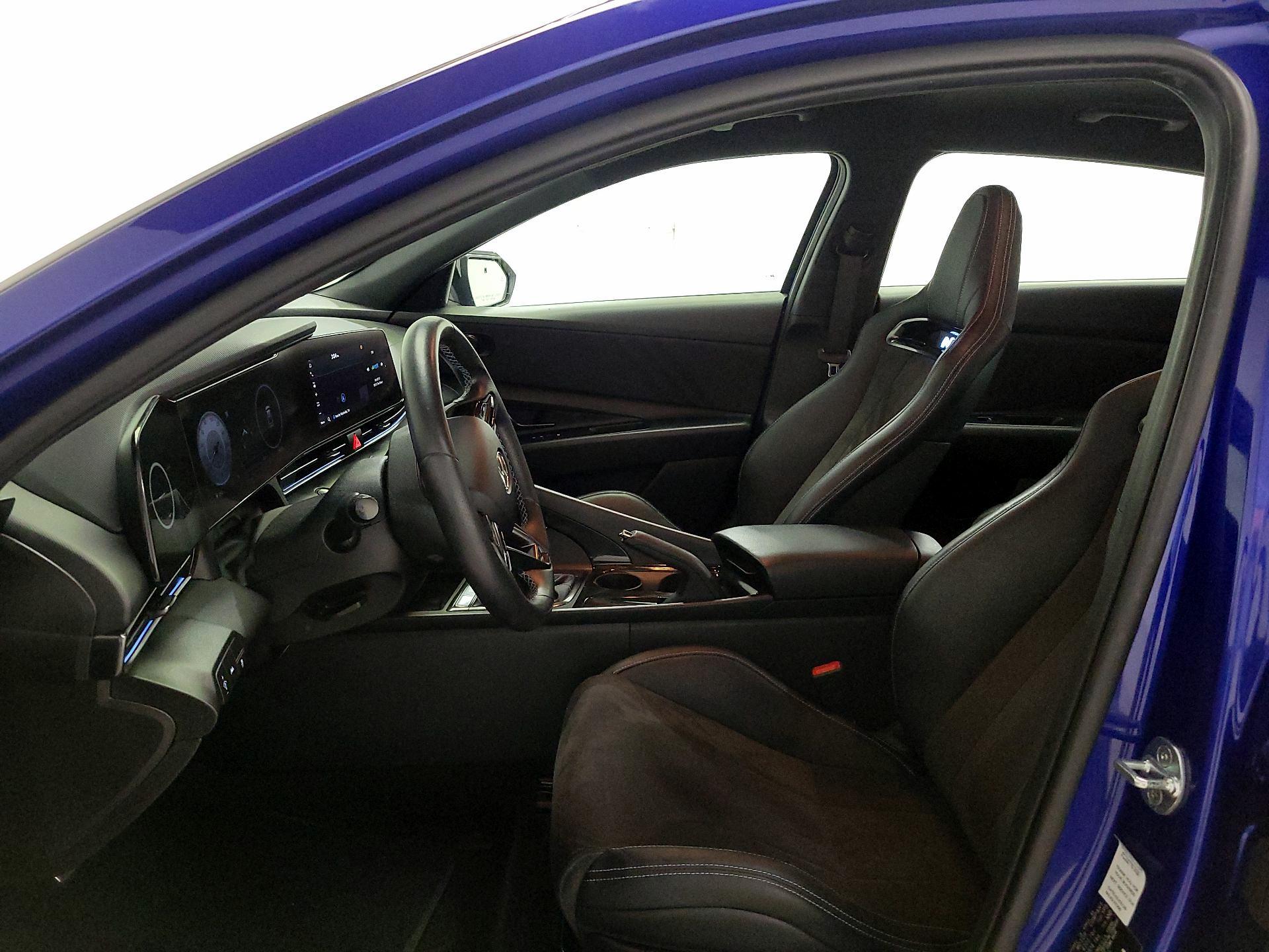 Thumbnail: 2022 Hyundai Elantra - 11