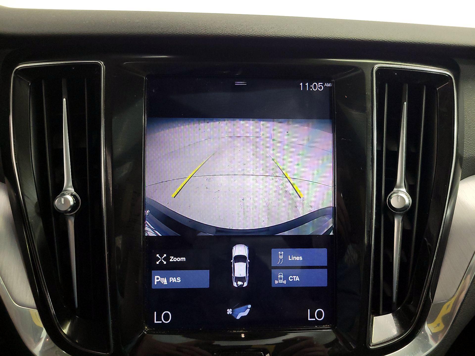 Thumbnail: 2020 Volvo S60 - 14