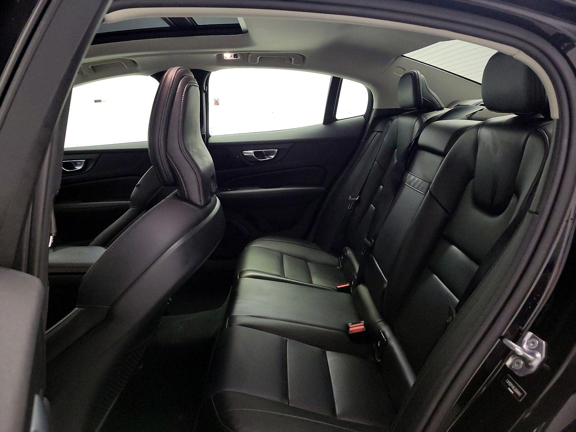 Thumbnail: 2020 Volvo S60 - 20