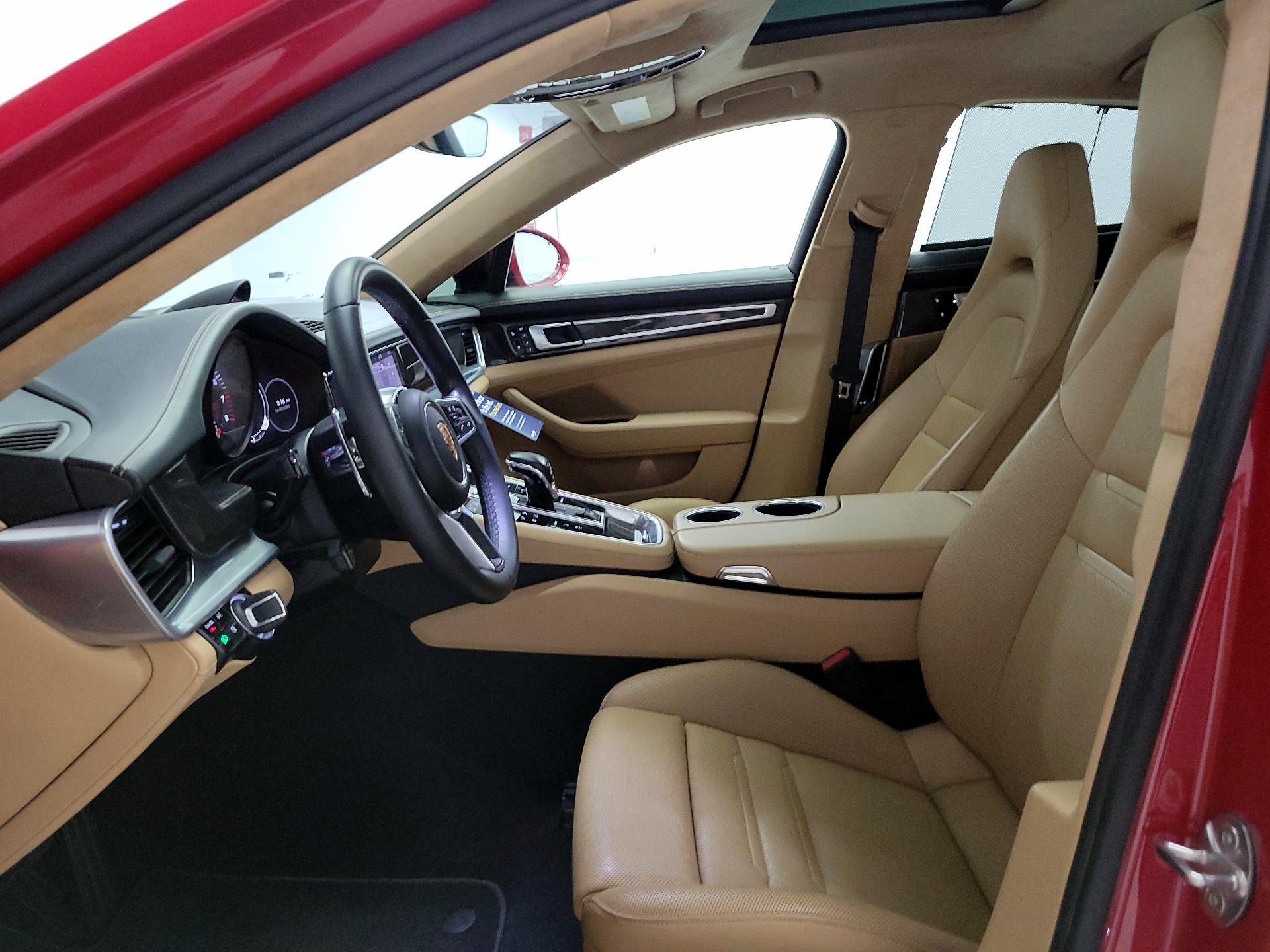 Thumbnail: 2018 Porsche Panamera - 11