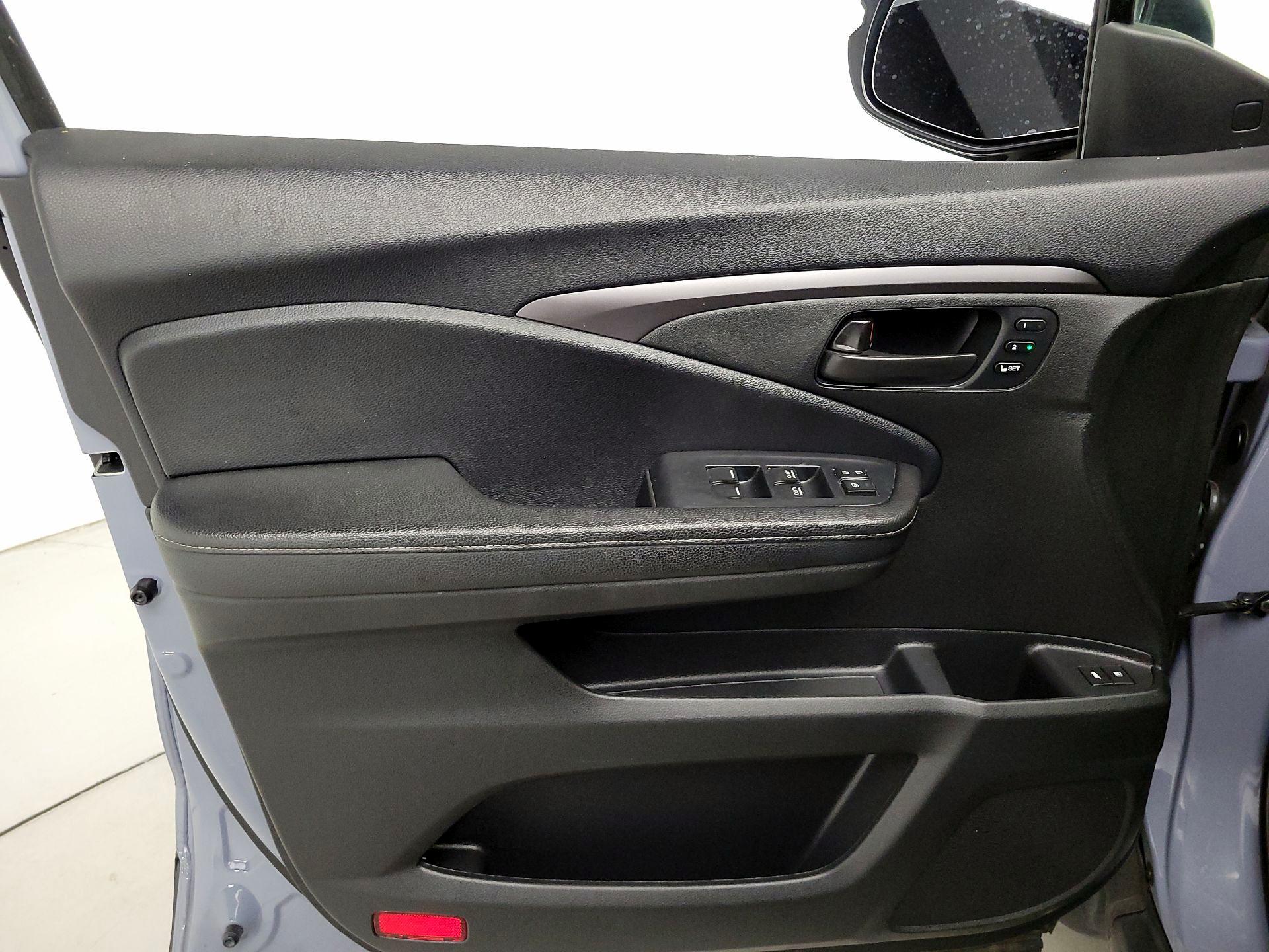 Thumbnail: 2022 Honda Passport - 12
