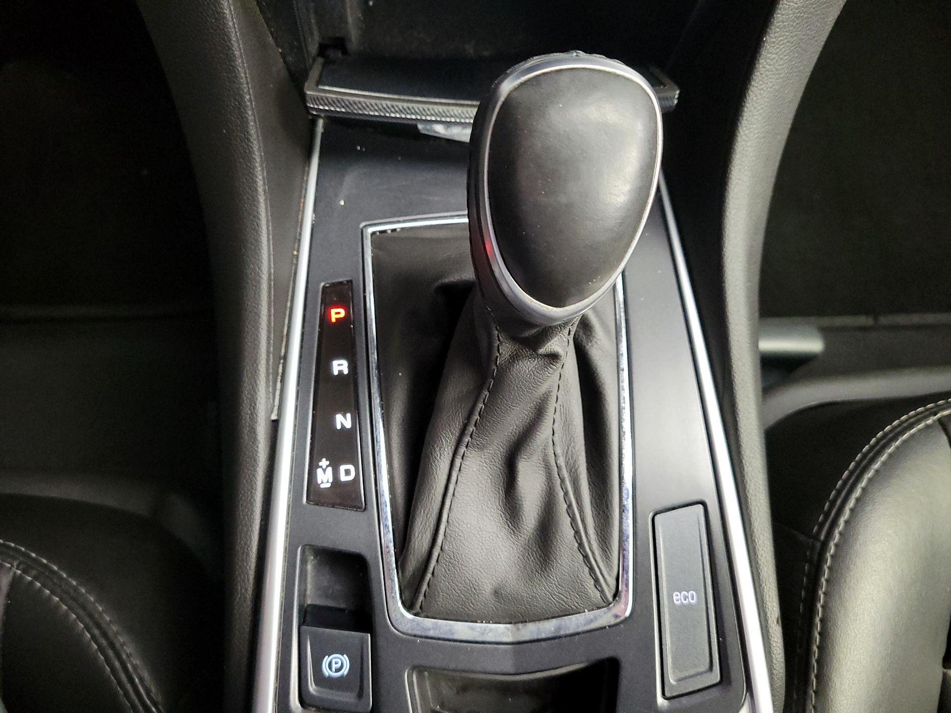 Thumbnail: 2016 Cadillac SRX - 16