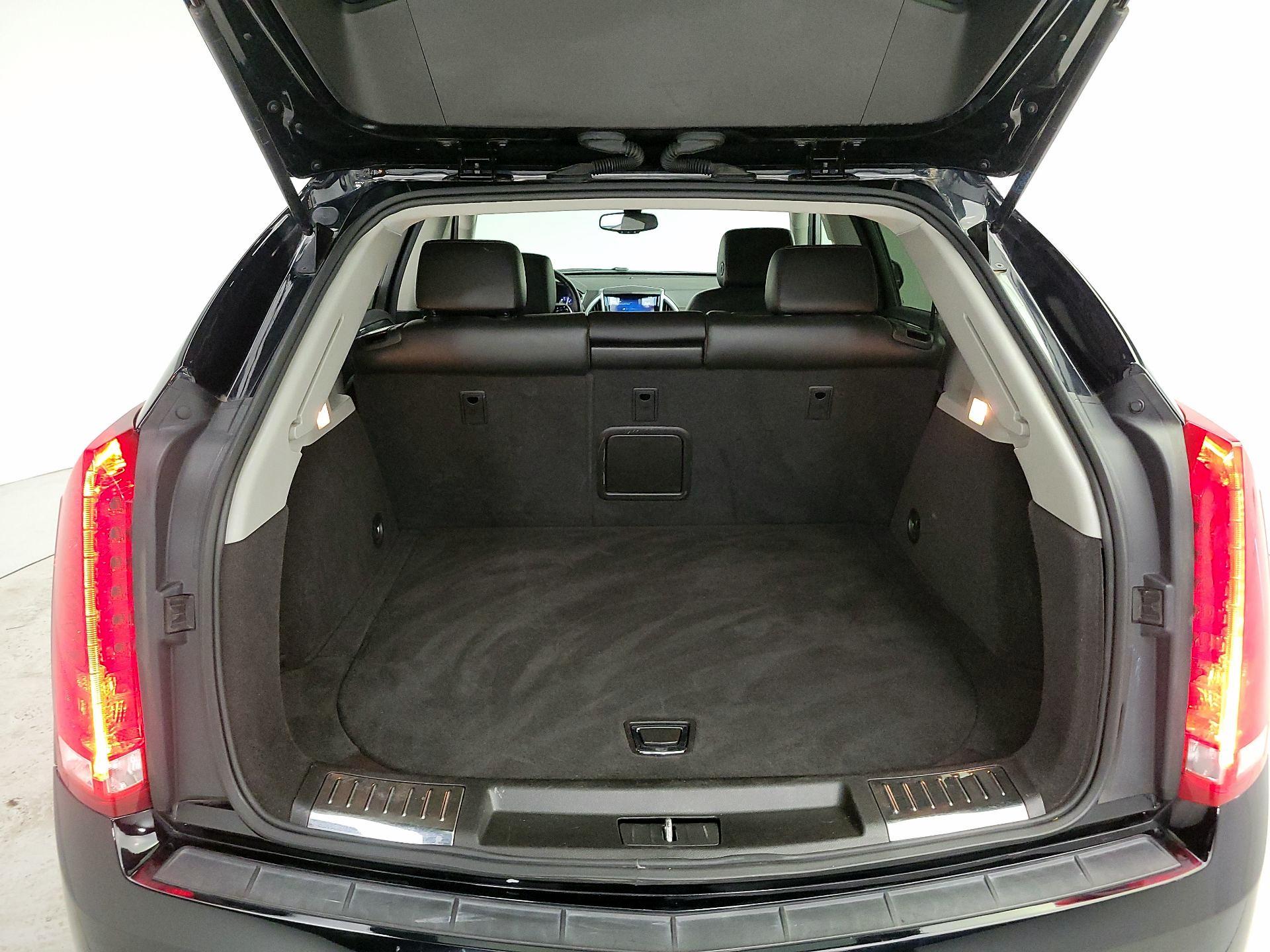 Thumbnail: 2016 Cadillac SRX - 19