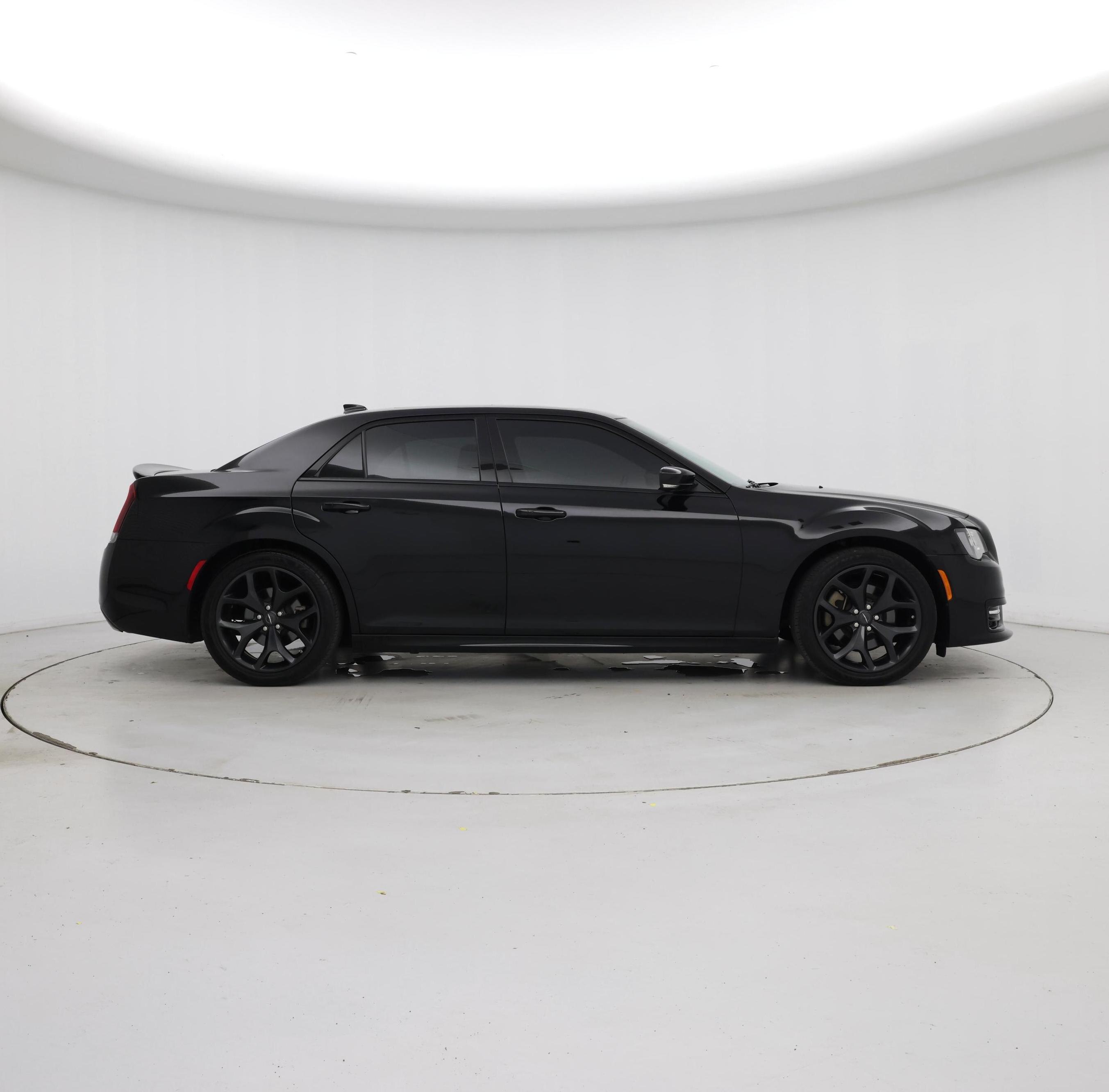 Thumbnail: 2022 Chrysler 300 - 7