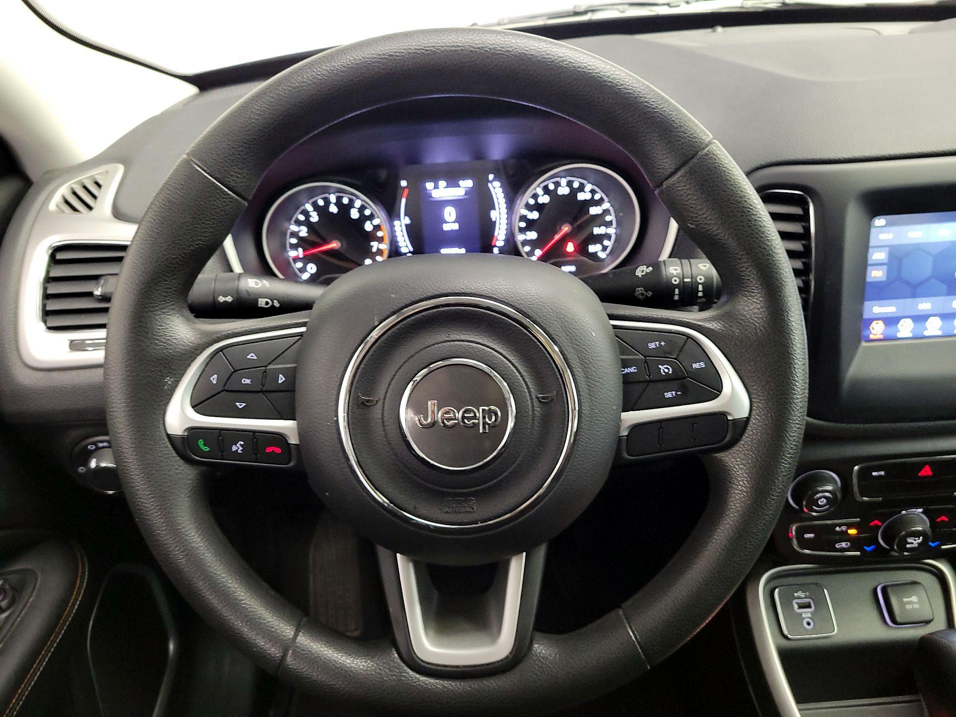 Thumbnail: 2021 Jeep Compass - 10