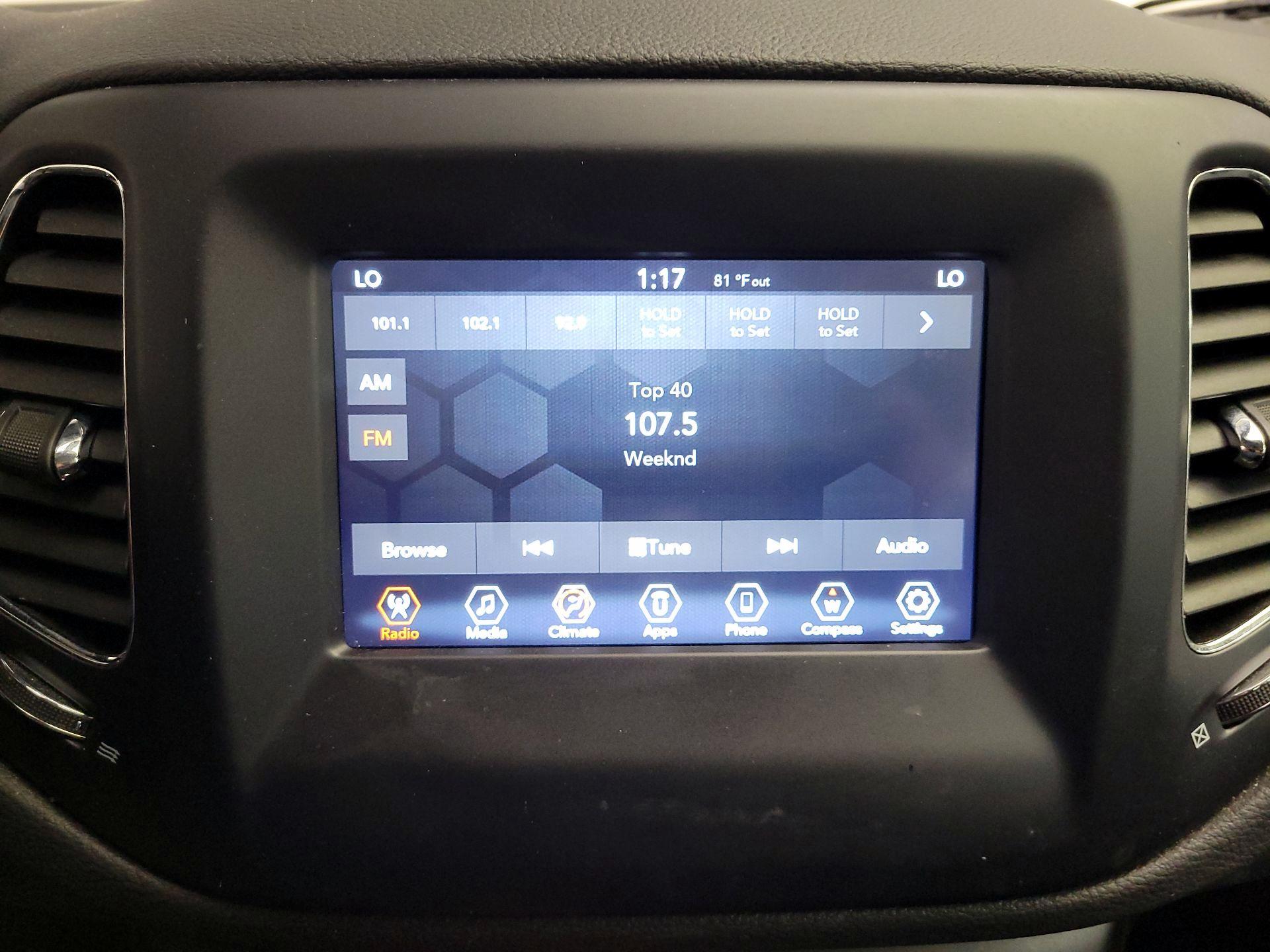 Thumbnail: 2021 Jeep Compass - 15