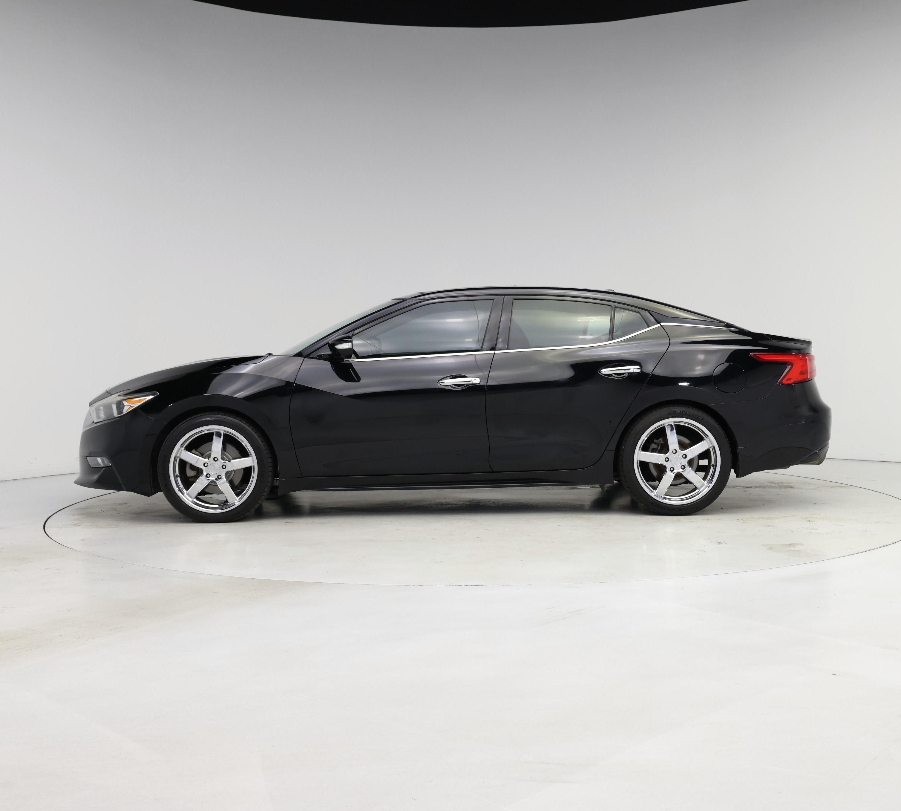 Thumbnail: 2017 Nissan Maxima - 3