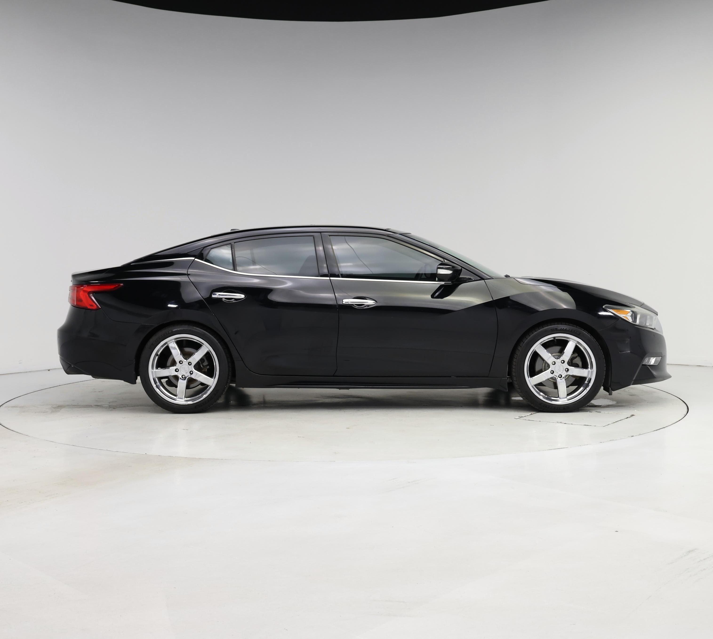 Thumbnail: 2017 Nissan Maxima - 7