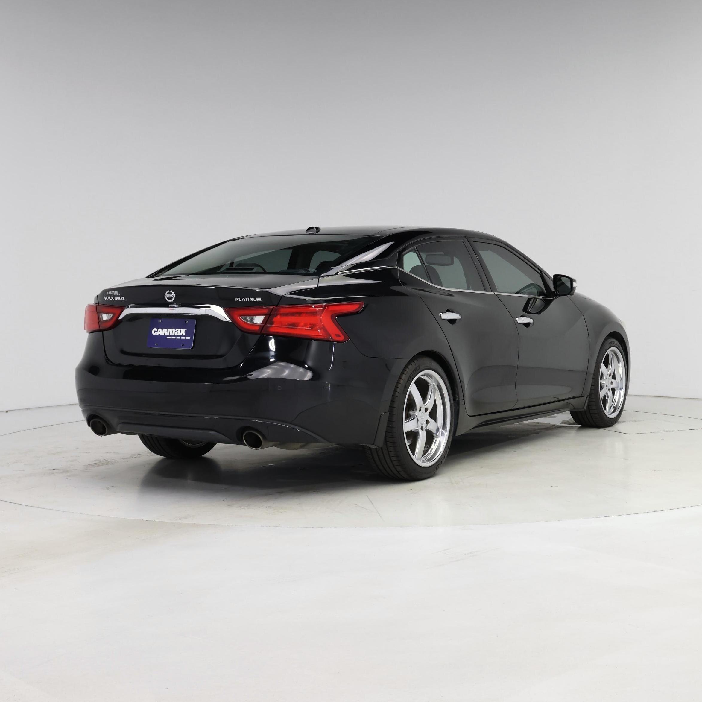 Thumbnail: 2017 Nissan Maxima - 8