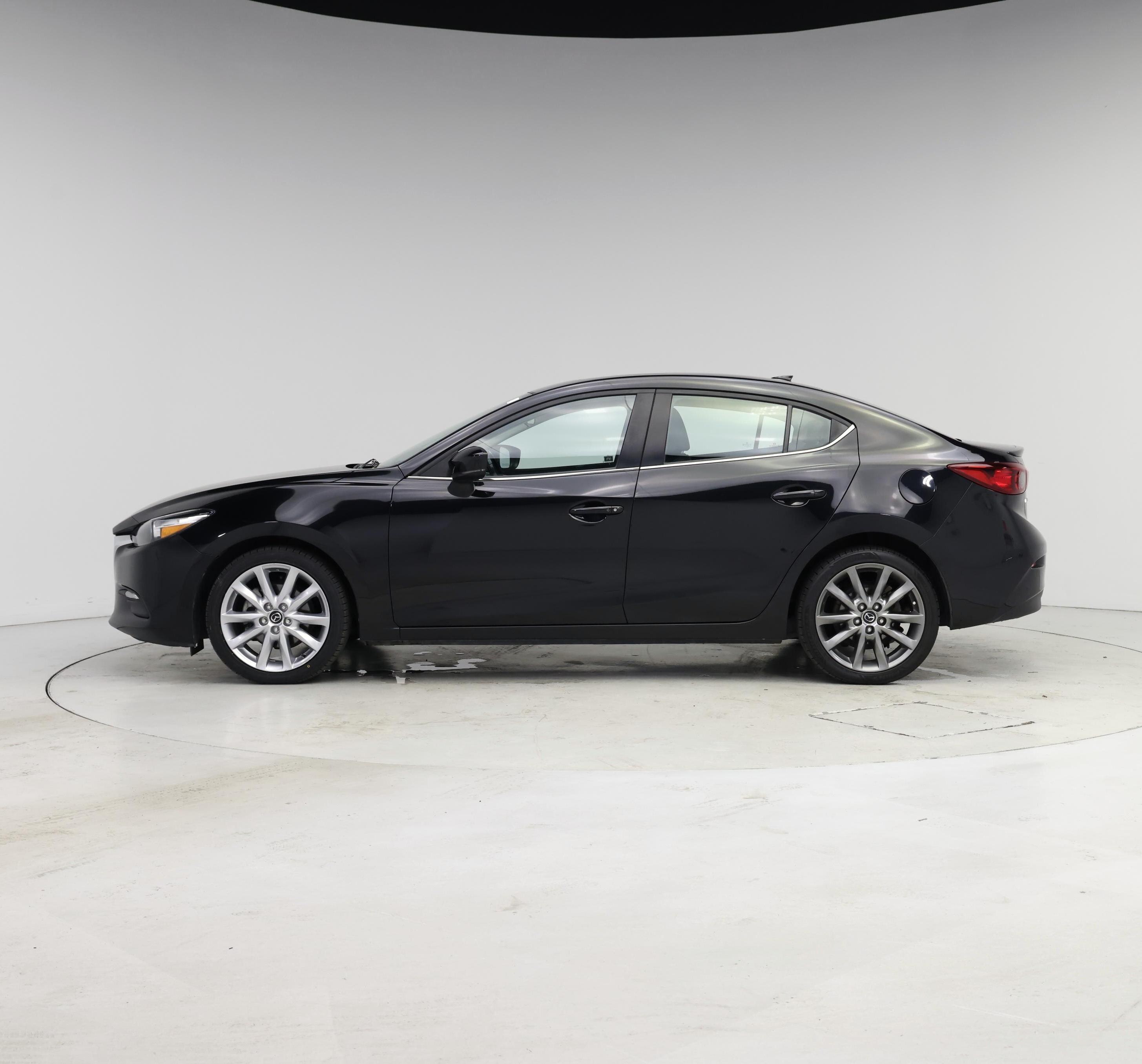 Thumbnail: 2018 Mazda Mazda3 - 3